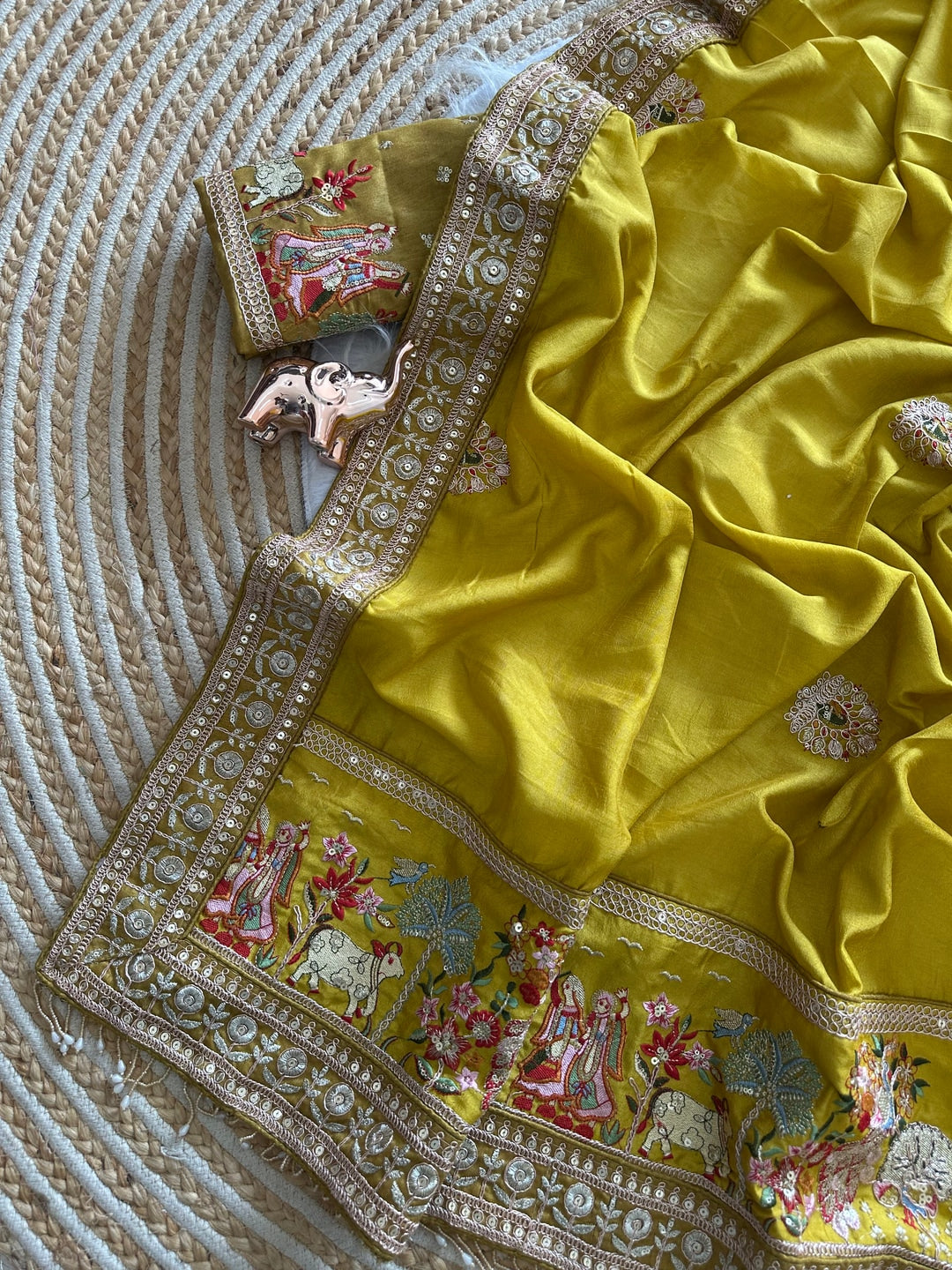 Peachmode Mustard Art Silk Saree - Image 4