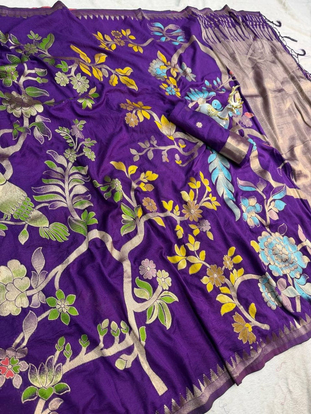 Peachmode Purple Crepe Khadi Silk Bird Motif Saree - Image 4