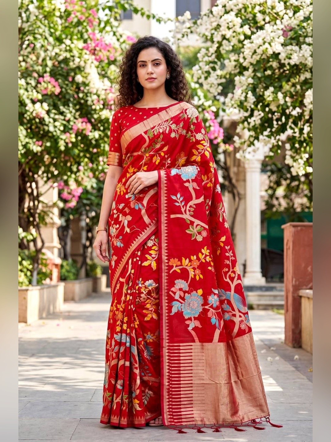 Peachmode Red Crepe Khadi Silk Bird Motif Saree - Image 4