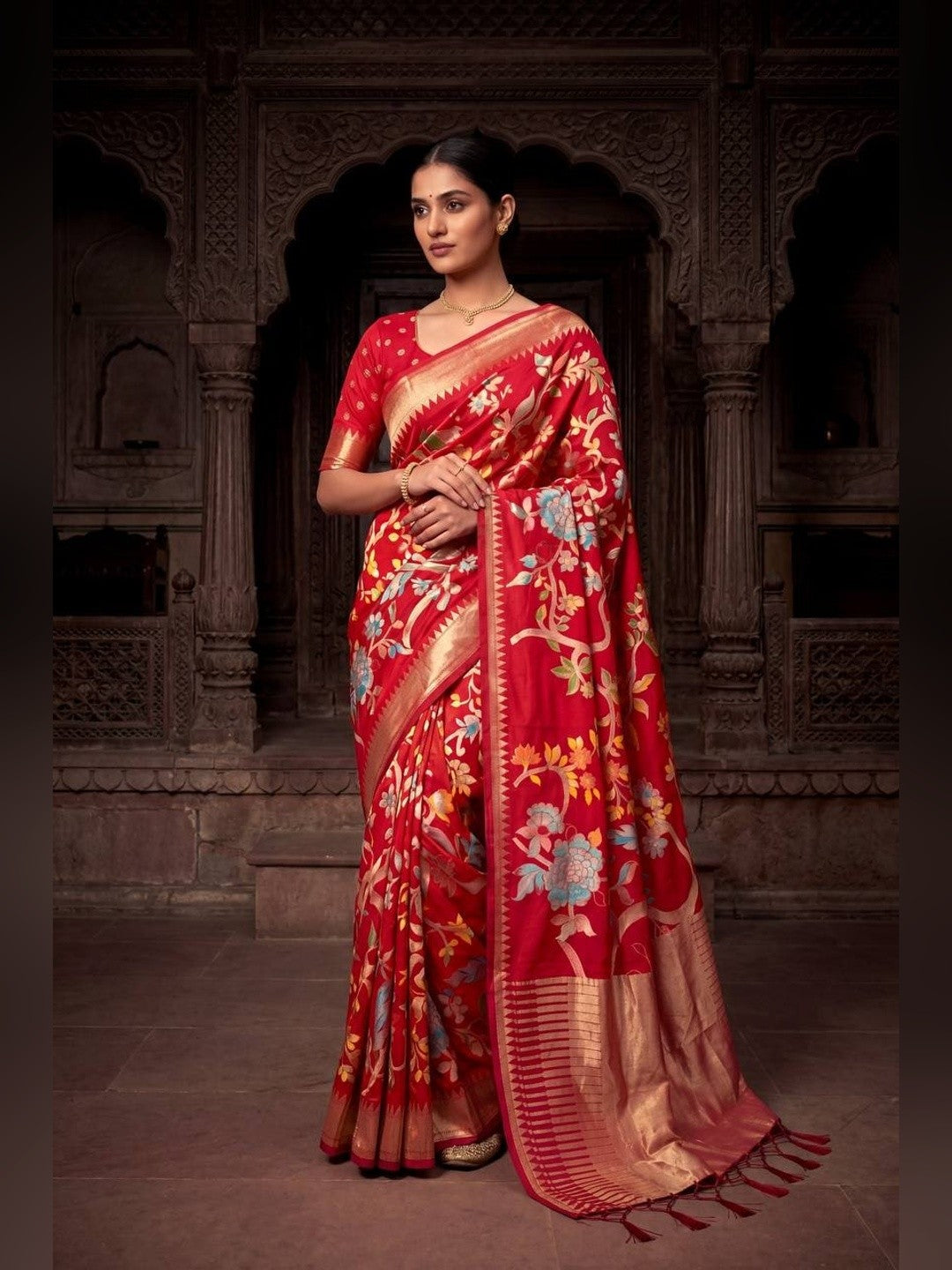 Peachmode Red Crepe Khadi Silk Bird Motif Saree - Image 5