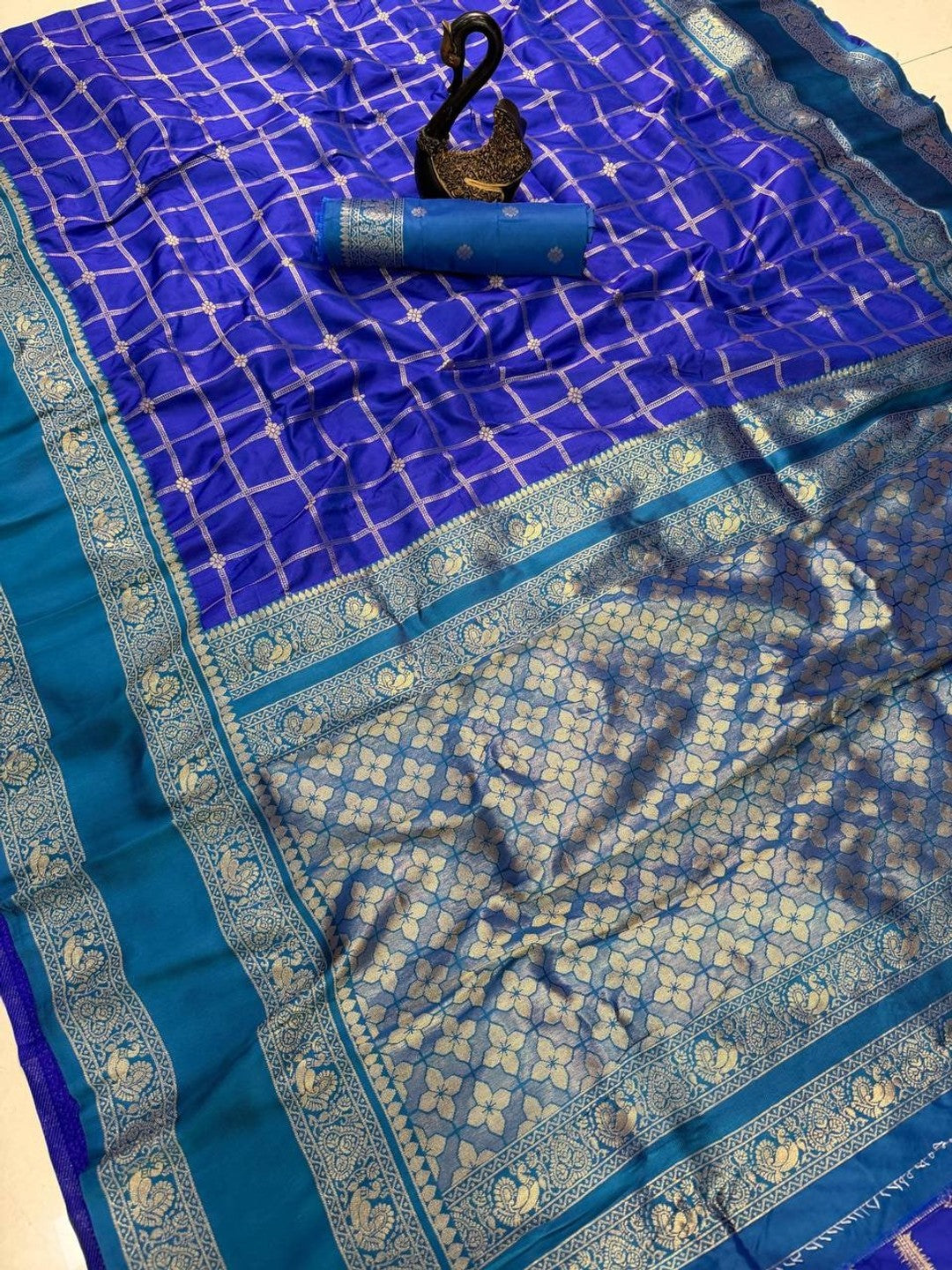 Peachmode Blue Kanjivaram Soft Silk Zari Saree - Image 5