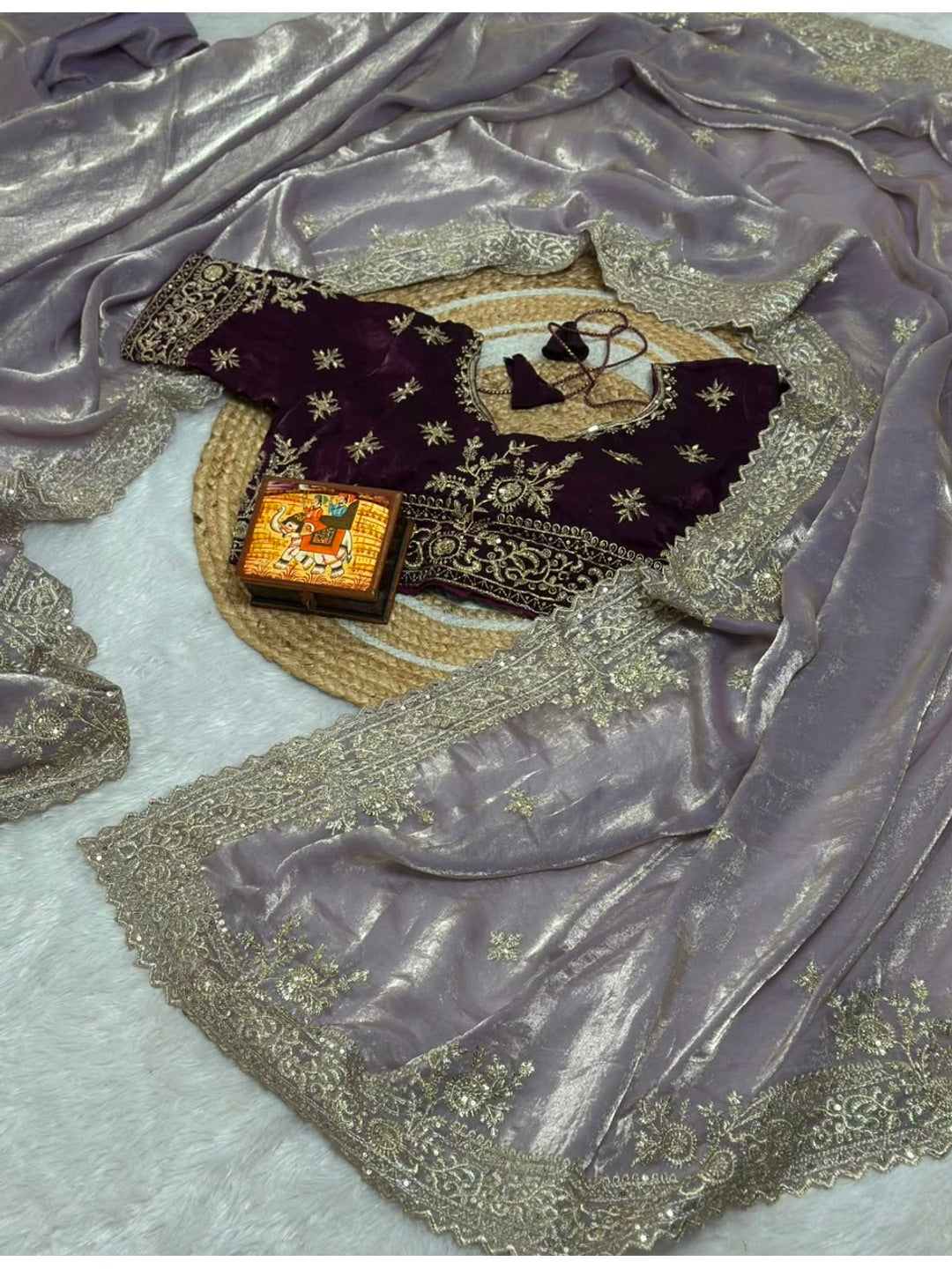 Peachmode Lavender Fandy Satin Saree with C-Pallu Embroidery and Cutwork Border - Image 4