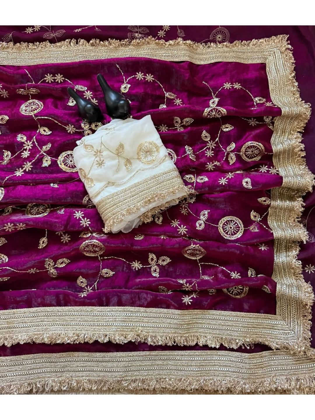 Peachmode Magenta Fandy Satin Saree with C-Pallu Embroidery and Lace Border - Image 6