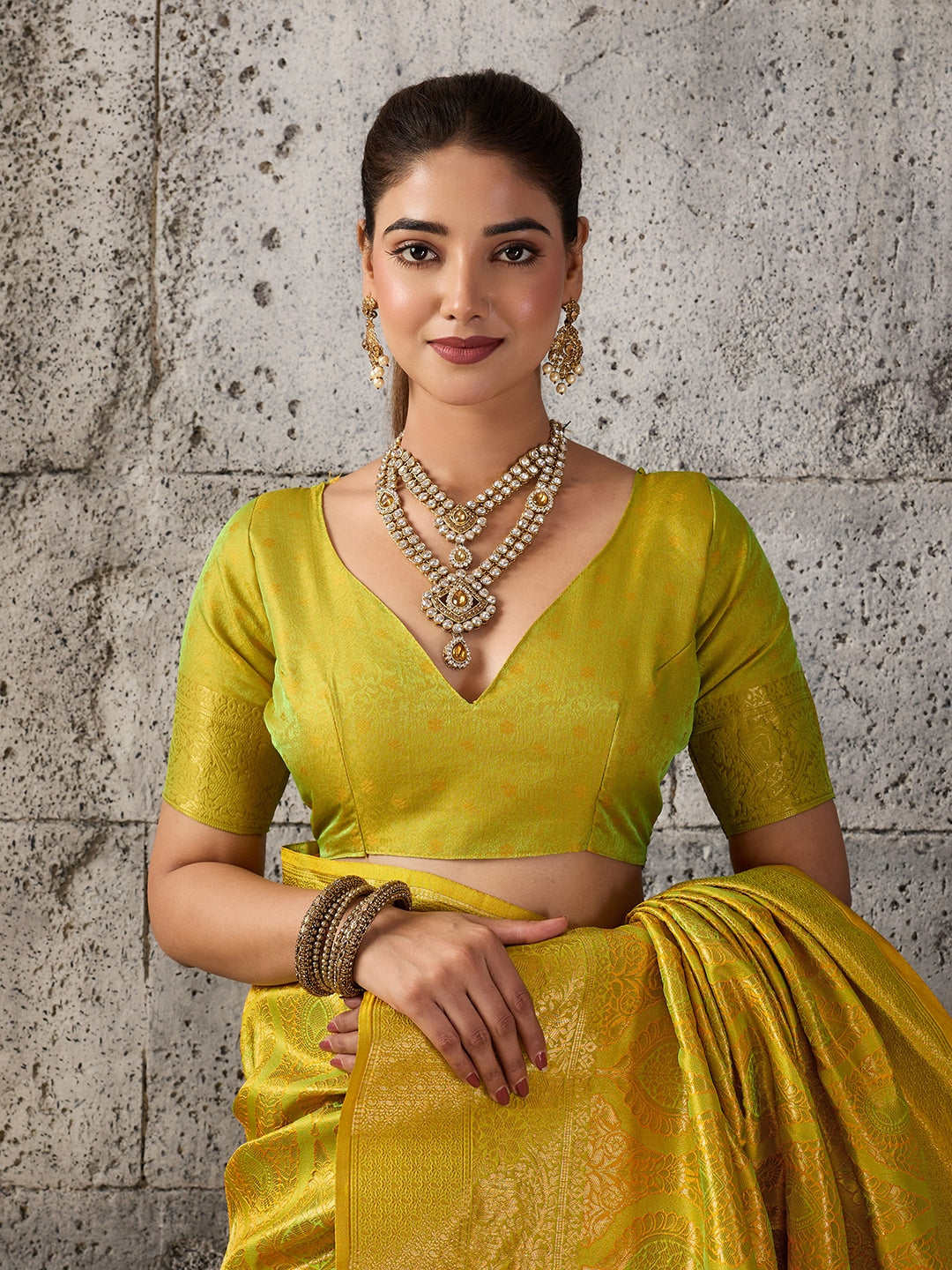 Peachmode Mustard Kanjivaram Silk Blend Saree - Image 6