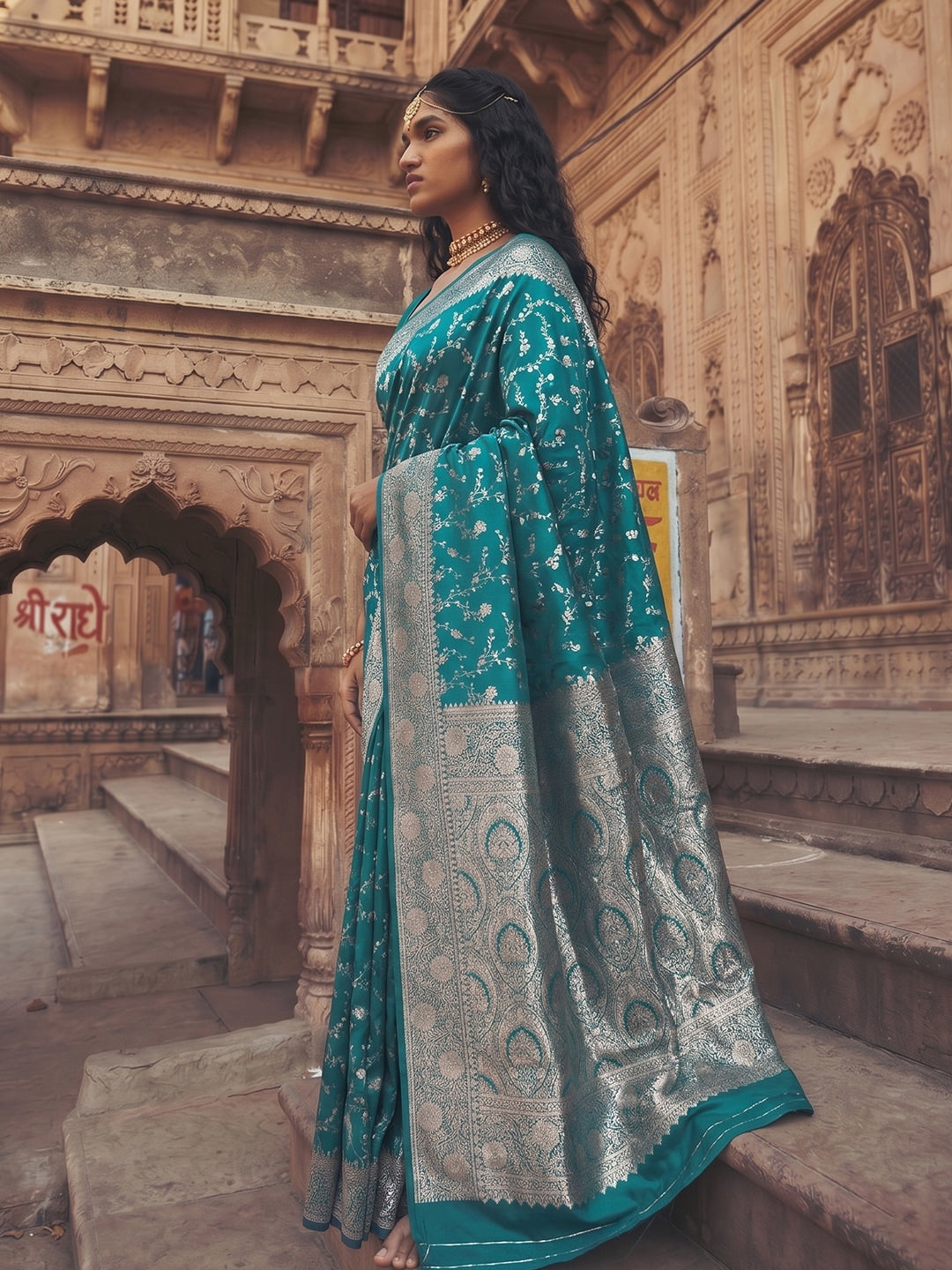 Peachmode Rama Green Art Silk Woven Saree - Image 3