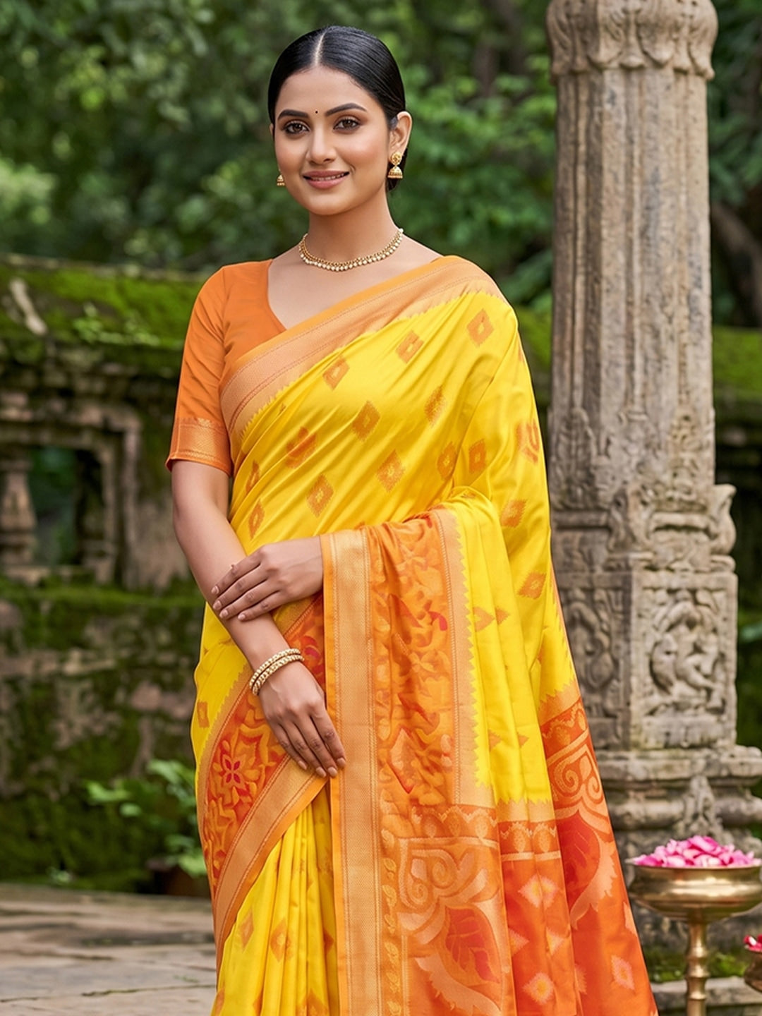 Peachmode Yellow Soft Silk Woven Saree - Image 4