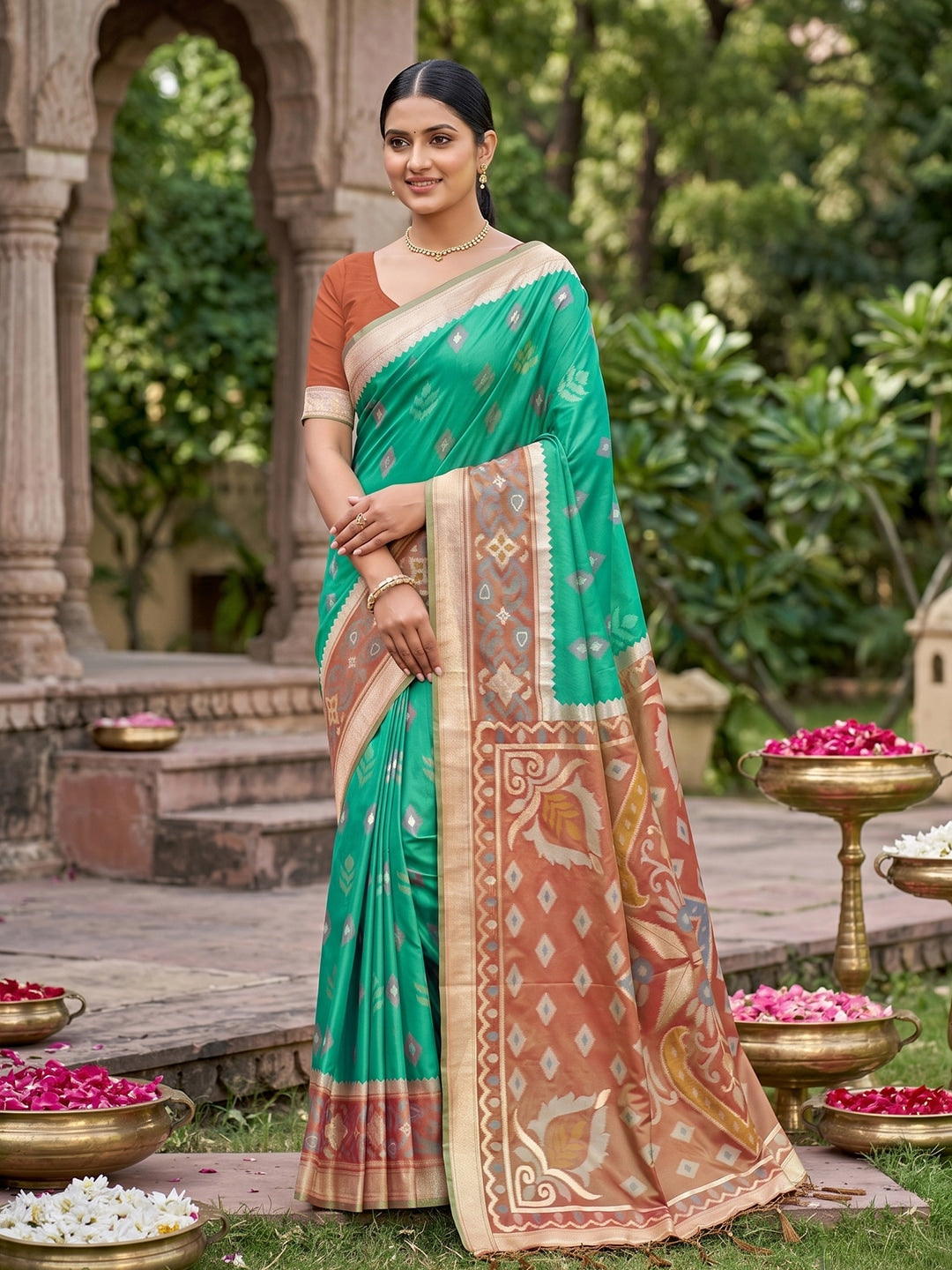 Peachmode Rama Green Soft Silk Woven Saree - Image 1