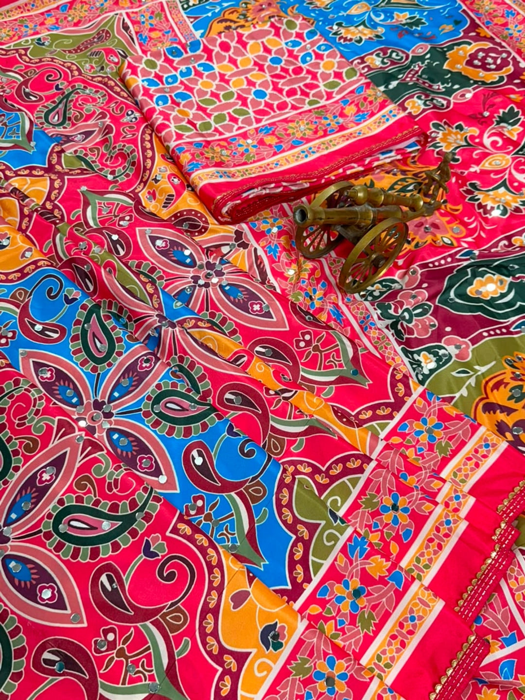 Peachmode Pink Satin Crepe Ajrakh Print Saree with Real Mirror Work and Pallu Latkan - Image 6
