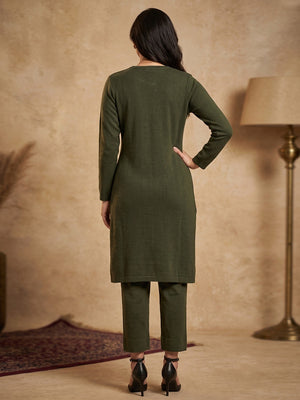 Elegant Olive Woolen Straight Kurti for Cozy Winter Comfort - Image 2