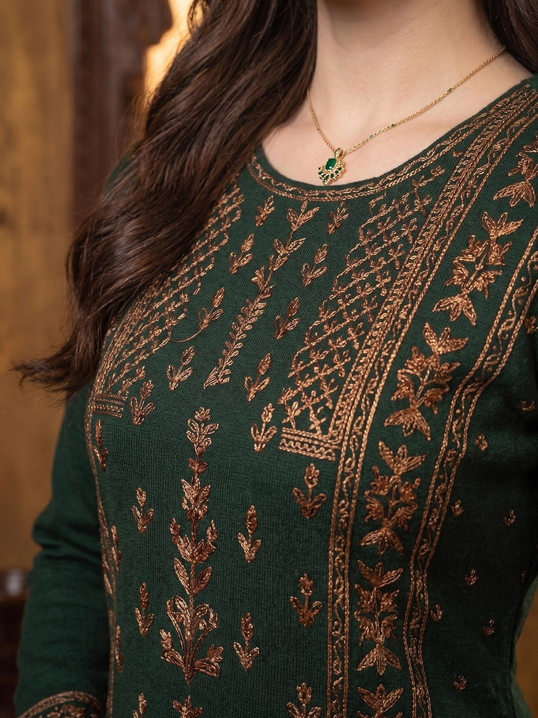 Elegant Bottle Green Woolen Straight Kurti for Cozy Winter Comfort - Image 3