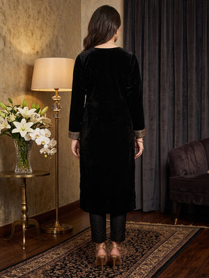 Elegant Black Woolen Straight Kurti for Cozy Winter Comfort - Image 2
