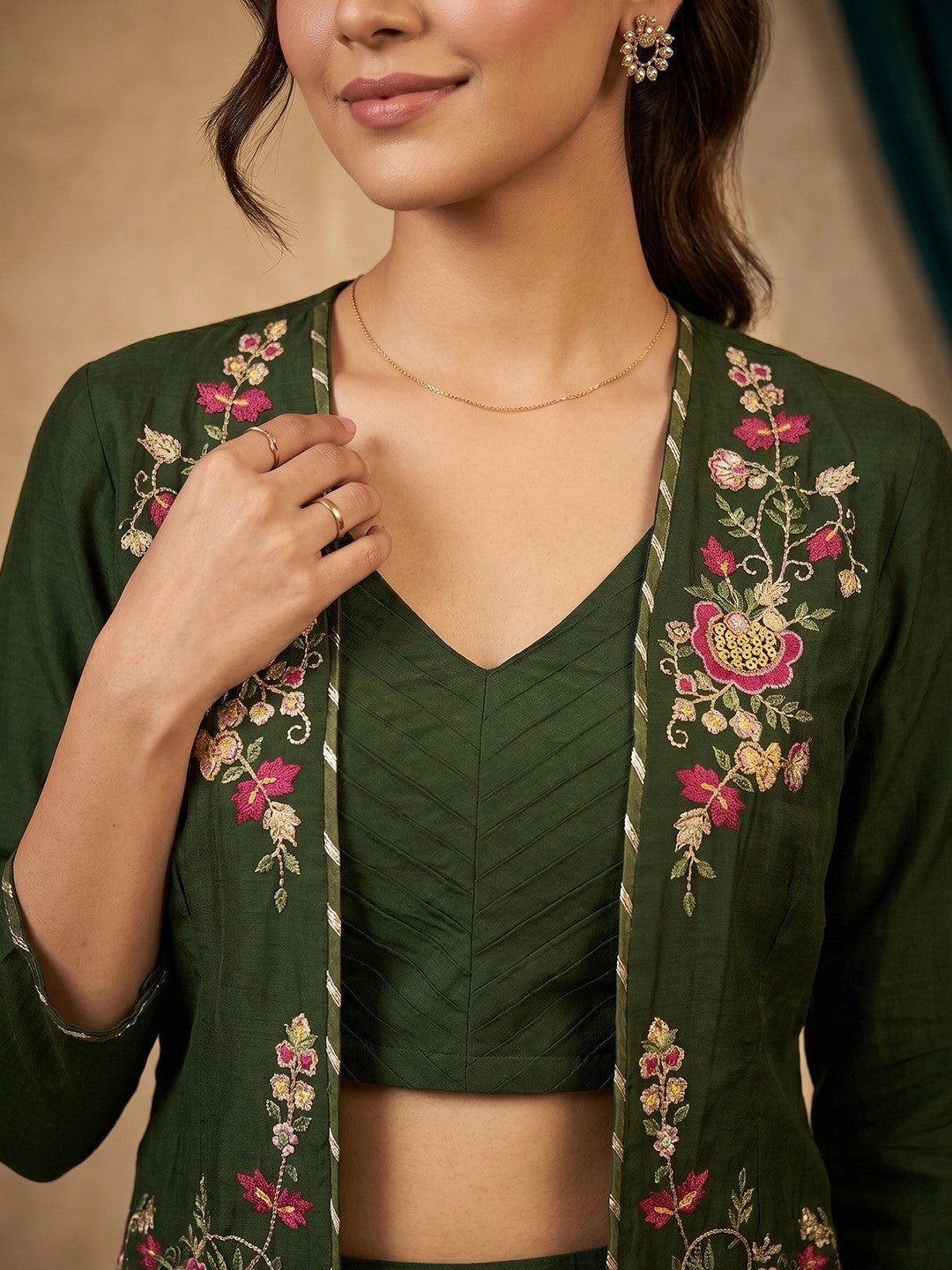 Elegant Green Chinon Top Bottom Set with Floral Embroidery Shrug - Image 2