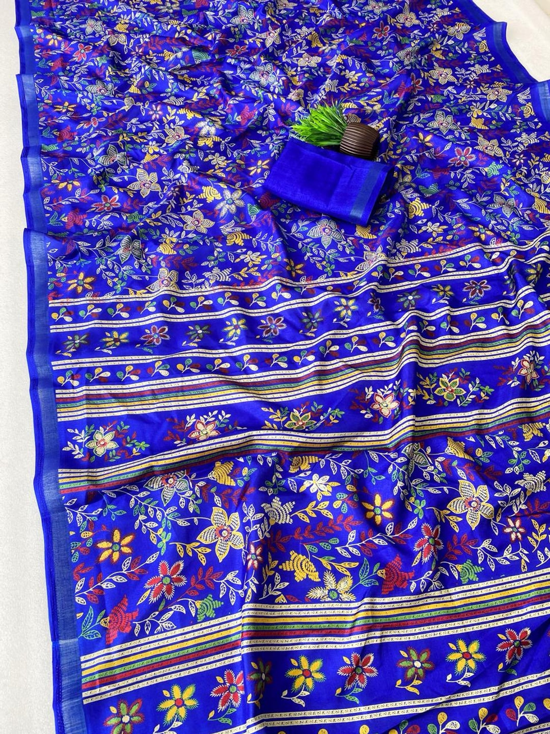 Peachmode Blue Mul Cotton Floral Printed Saree - Image 2