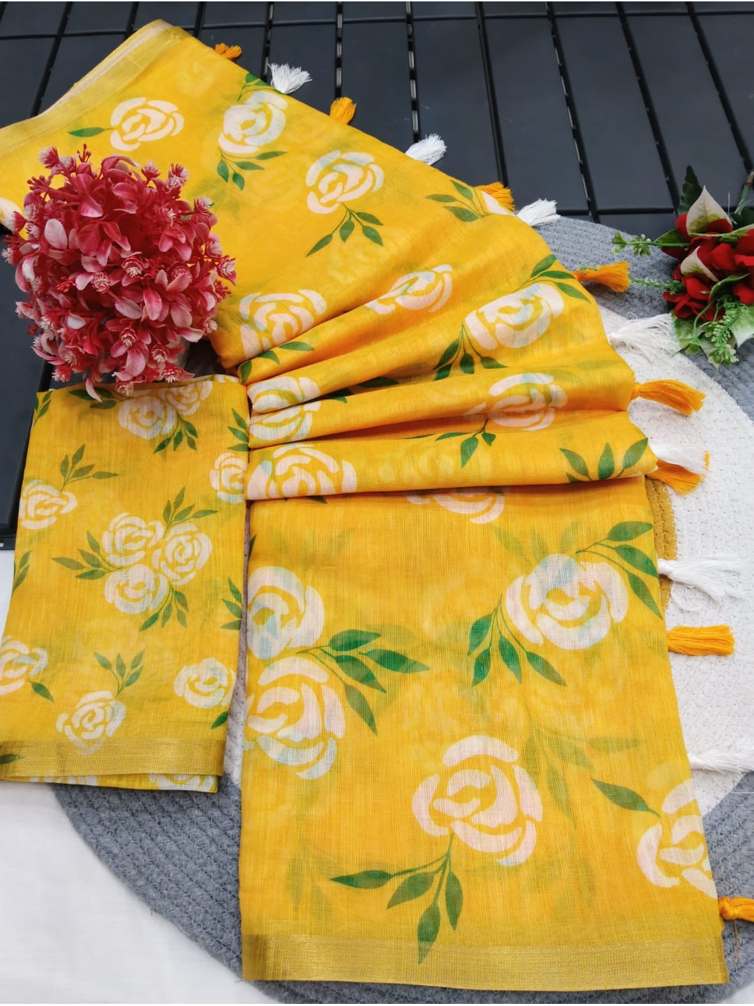 Peachmode Yellow Linen Cotton Saree with Floral Print - Image 4