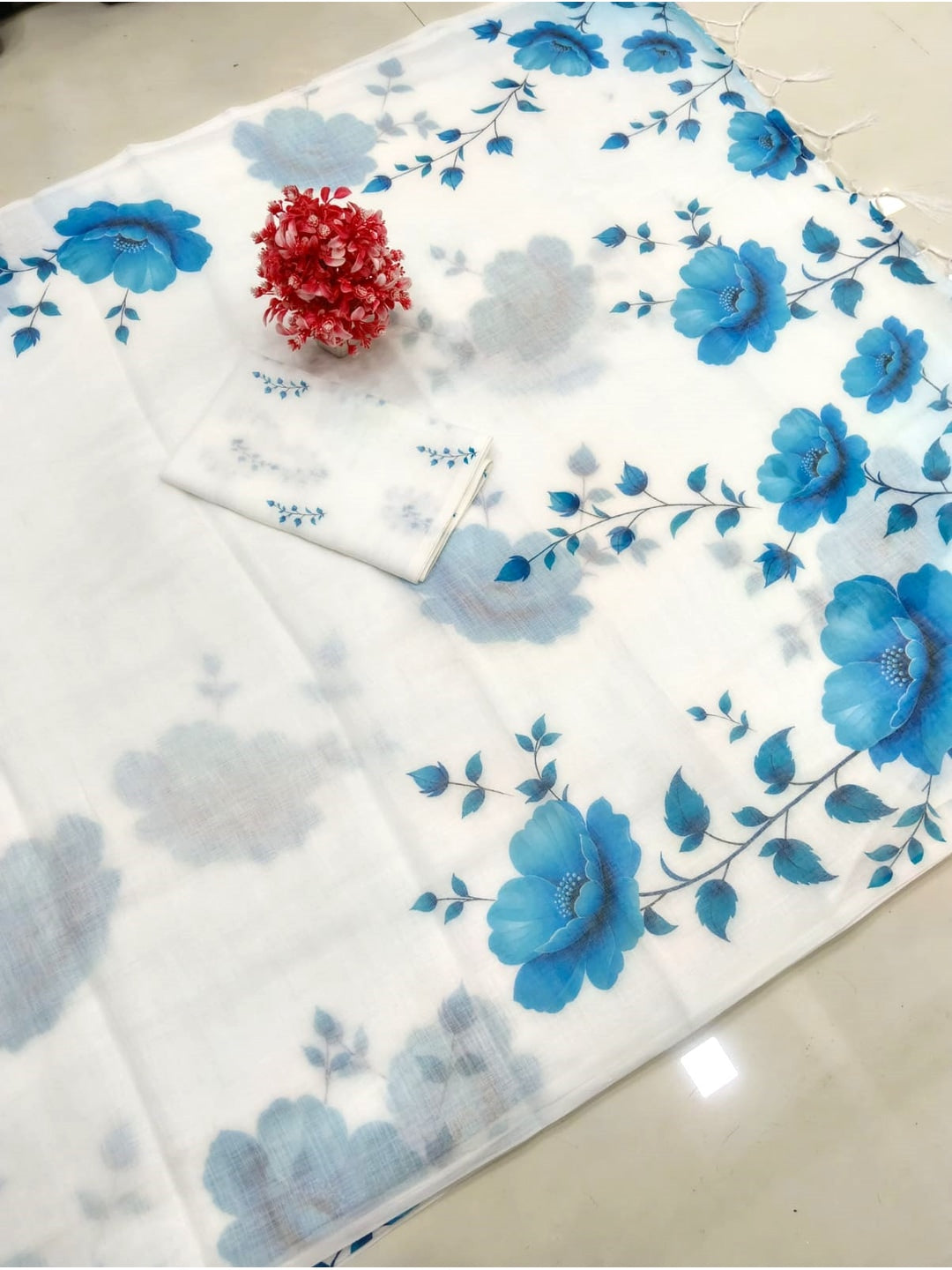 Peachmode White Linen Cotton Saree with Blue Floral Print - Image 4