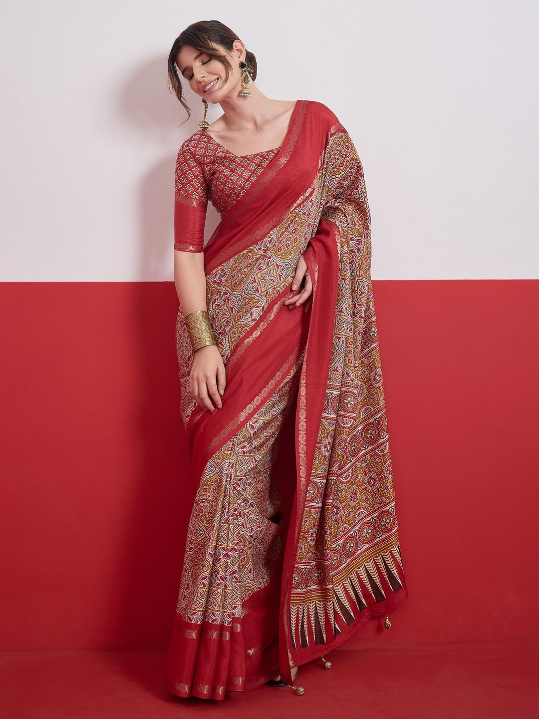 Peachmode Red Semi Modal Saree with Mirror Work - Image 5