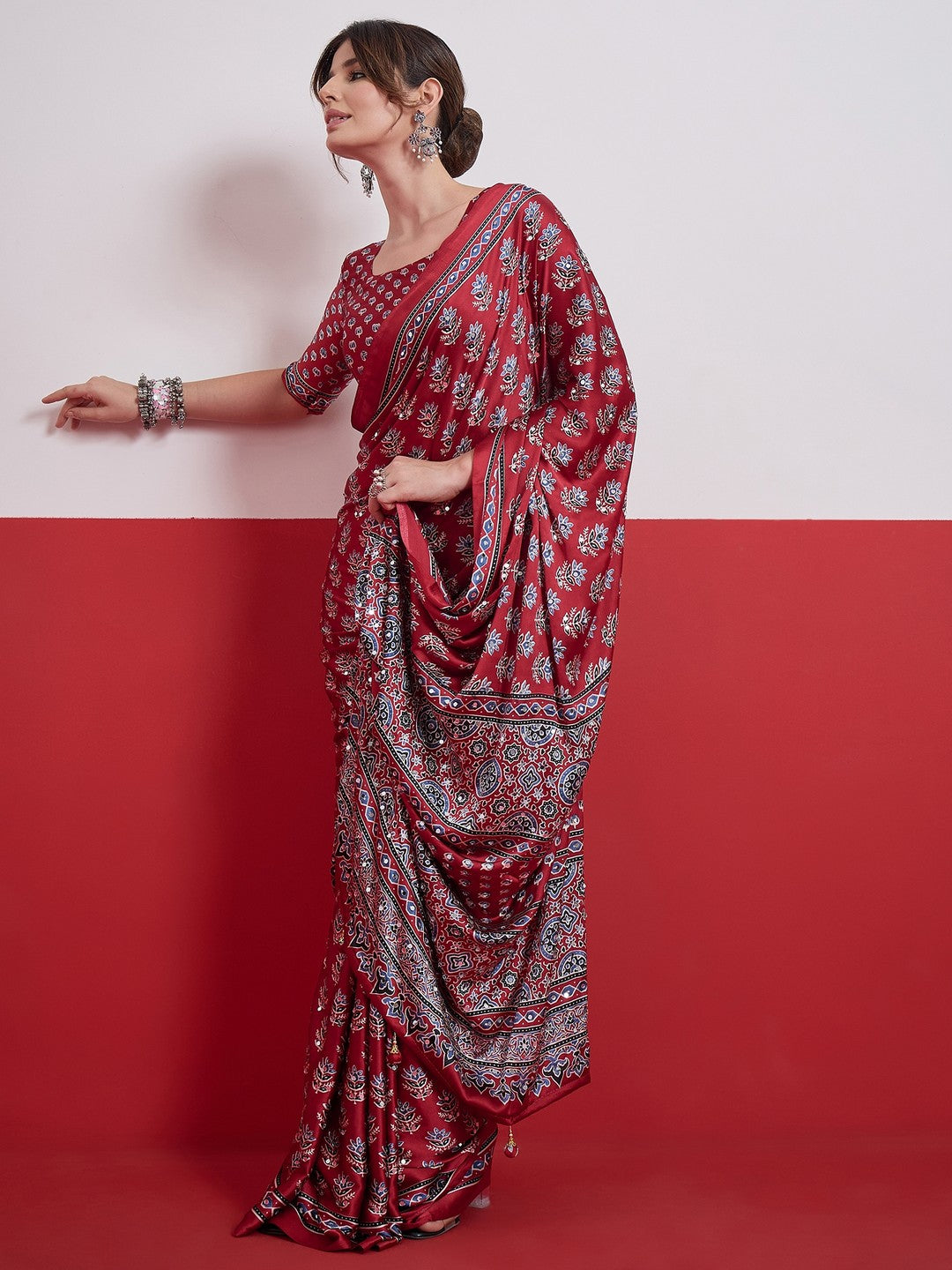 Peachmode Red Semi Modal Saree with Mirror Work - Image 5