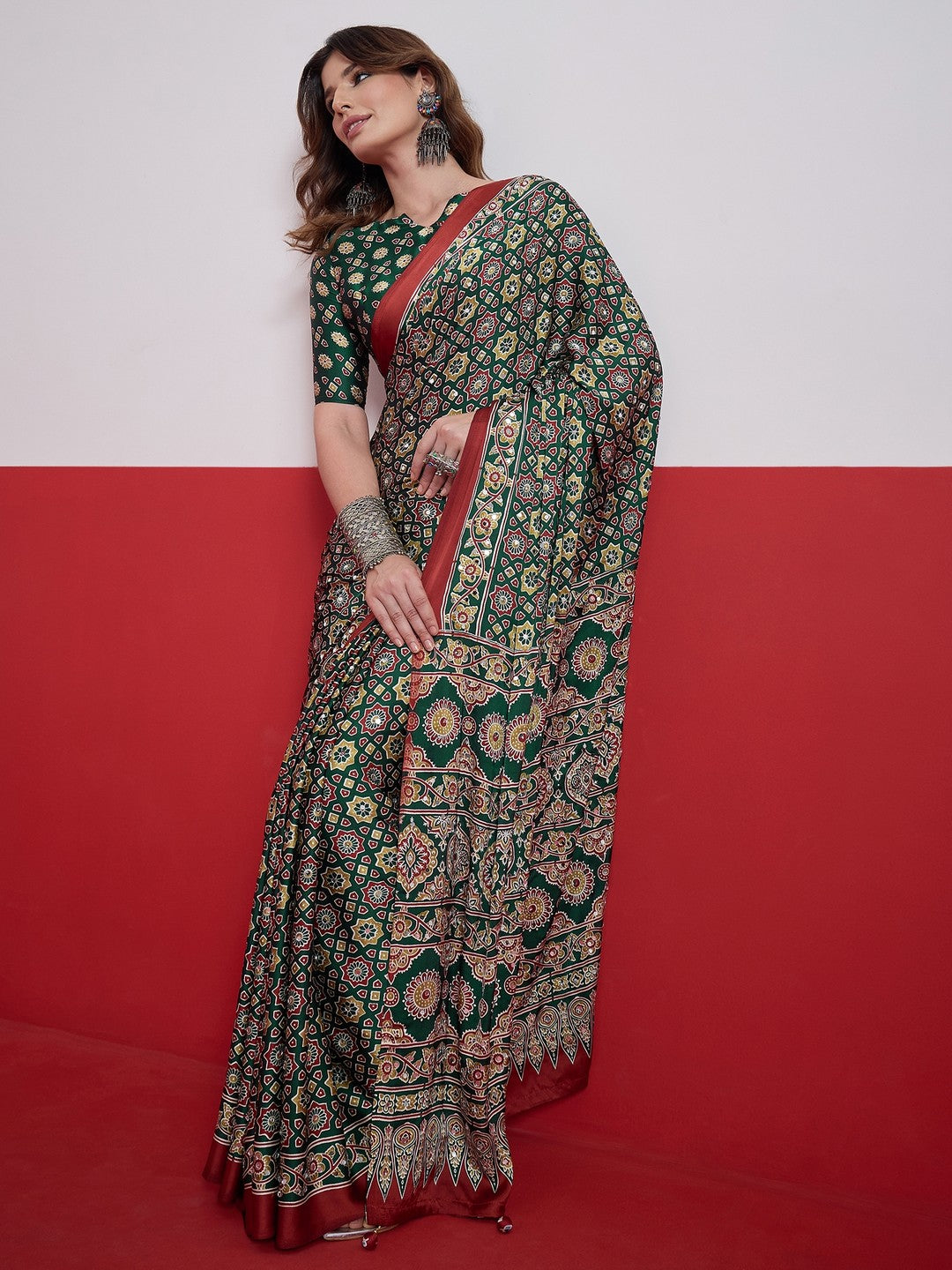 Peachmode Green Semi Modal Saree with Mirror Work - Image 5