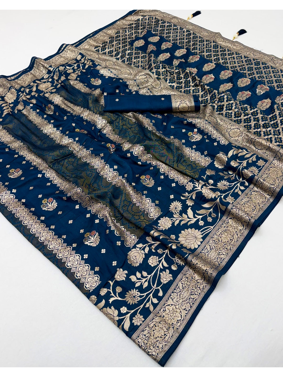 Peachmode Blue Dola Silk Woven Saree - Image 3