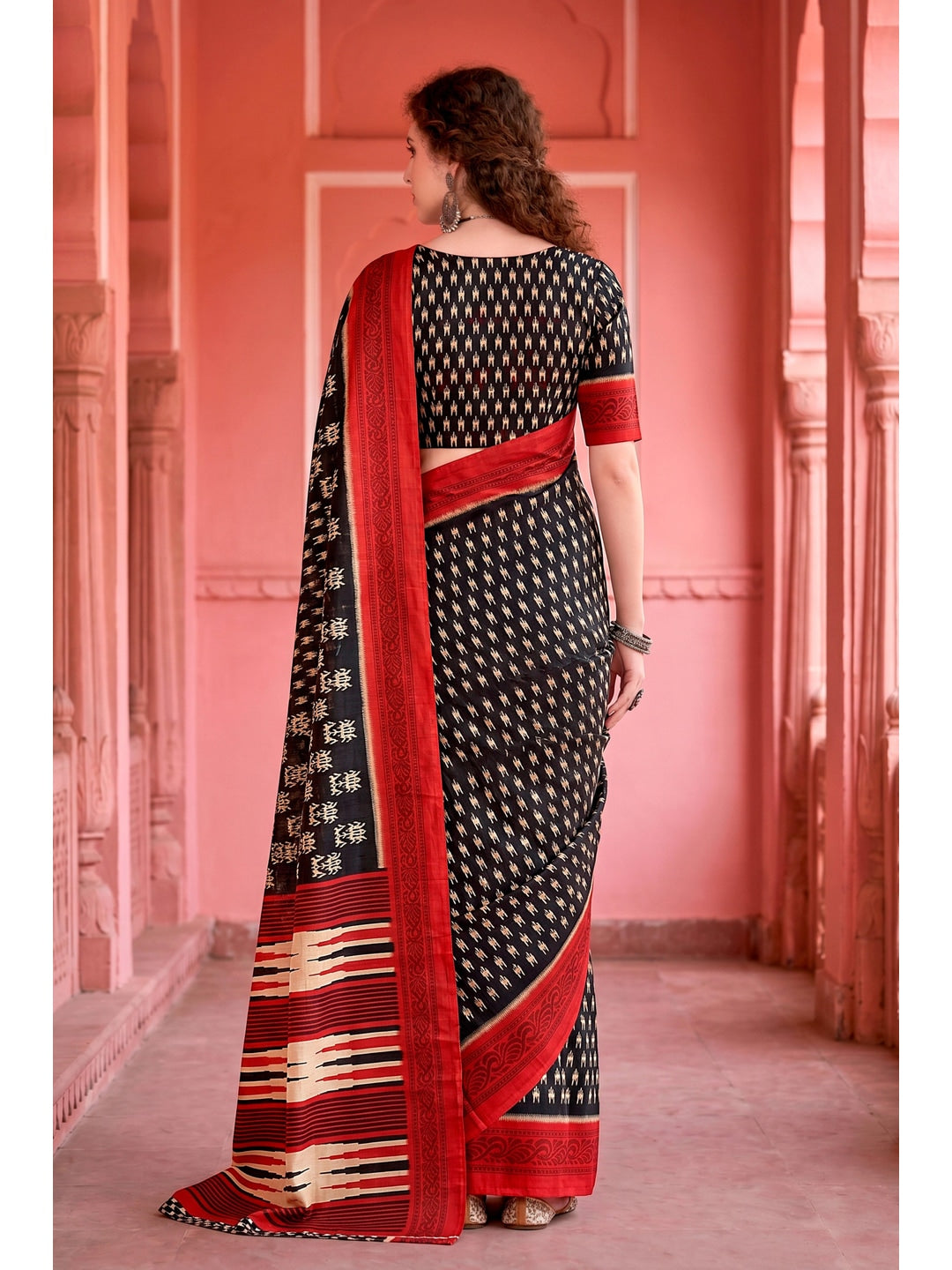 Peachmode Black Cotton Blend Aaradhya Saree - Image 4
