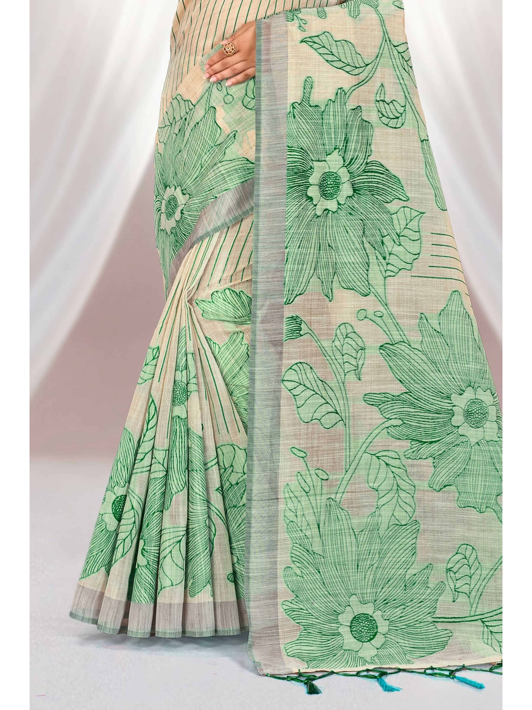 Peachmode Green Cotton Blend Aarika Cotton Saree - Image 3