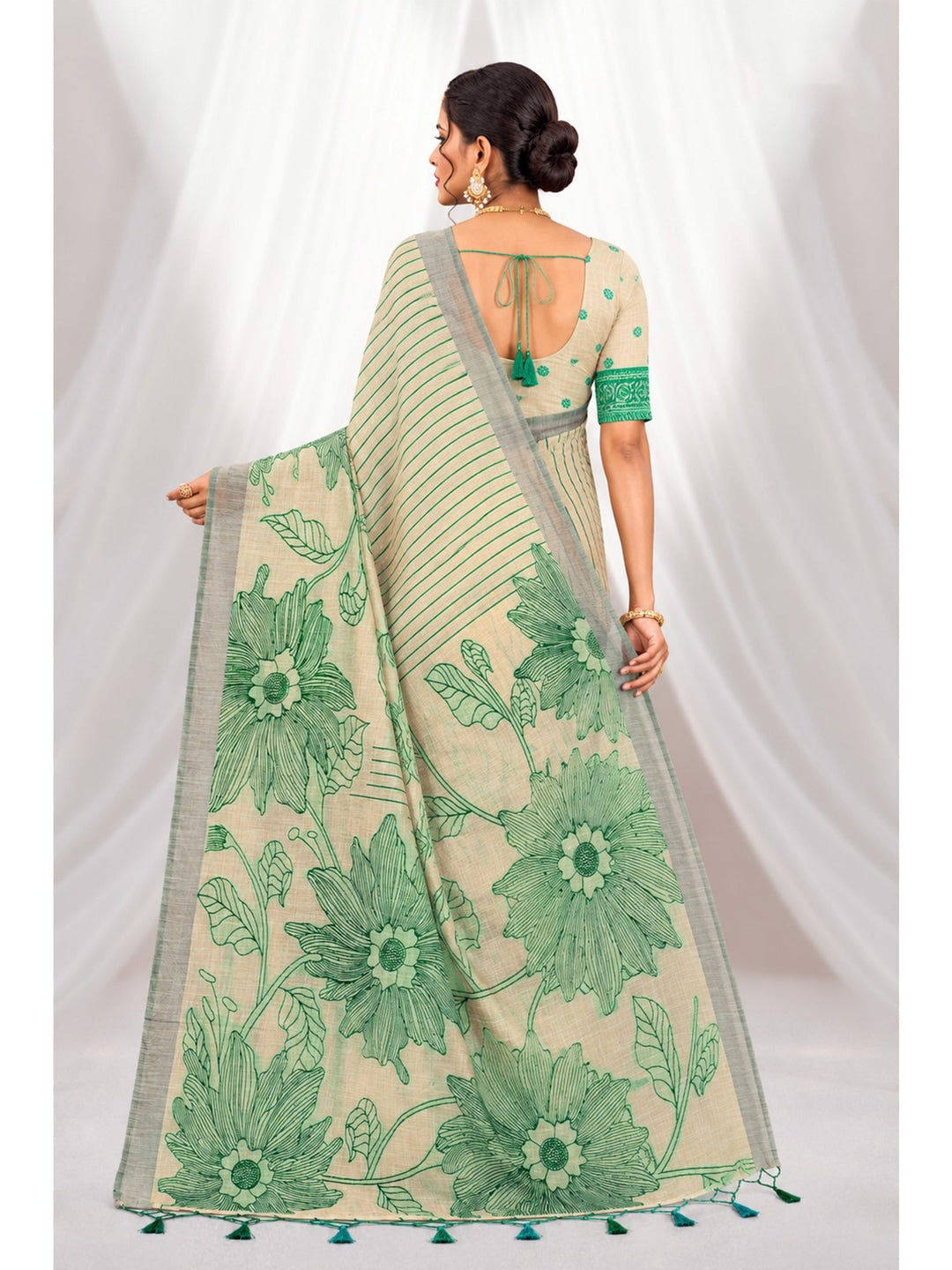 Peachmode Green Cotton Blend Aarika Cotton Saree - Image 4