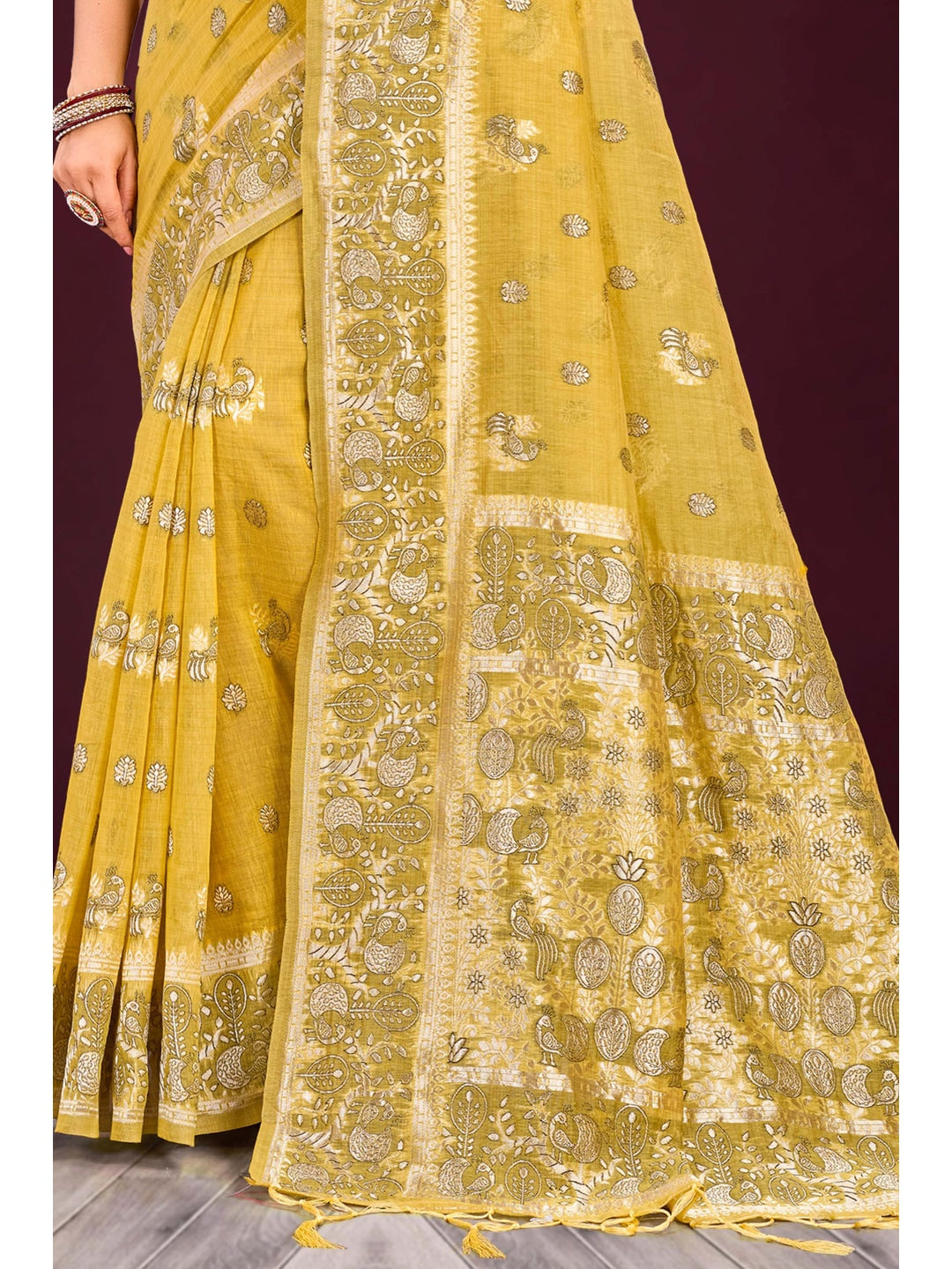 Peachmode Yellow Cotton Blend Aarohi cotton Saree - Image 3