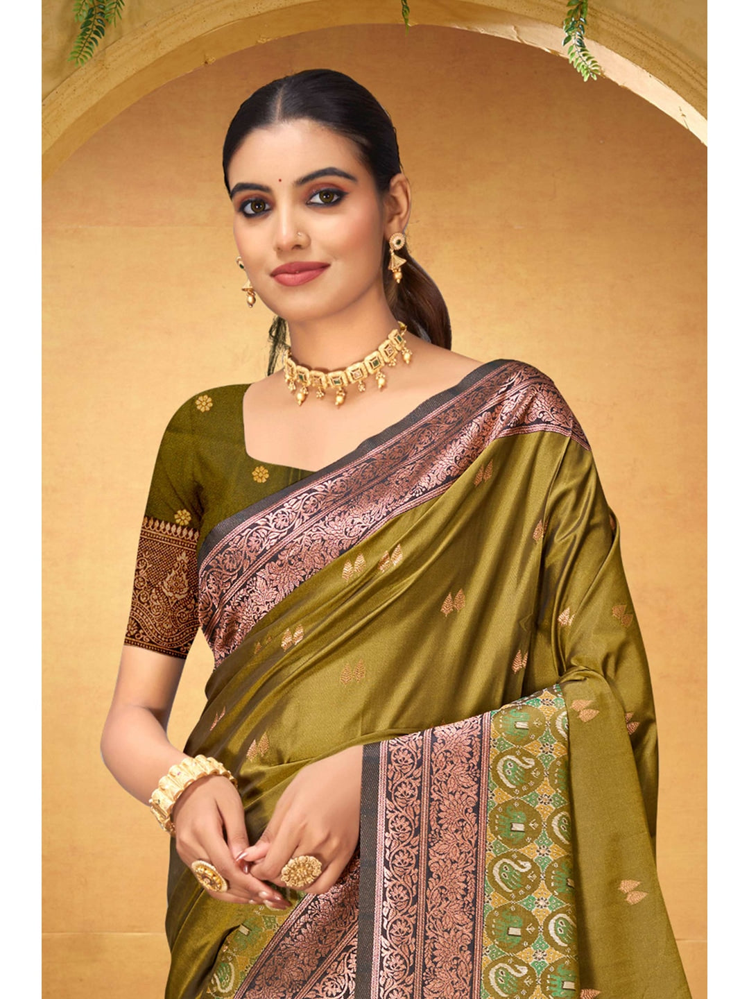 Peachmode Olive Green Silk Blend Adiksha SIlk Saree - Image 3