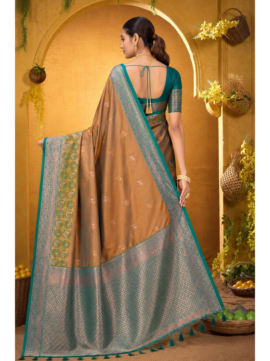 Peachmode Bronze Gold Silk Blend Adiksha SIlk Saree - Image 5