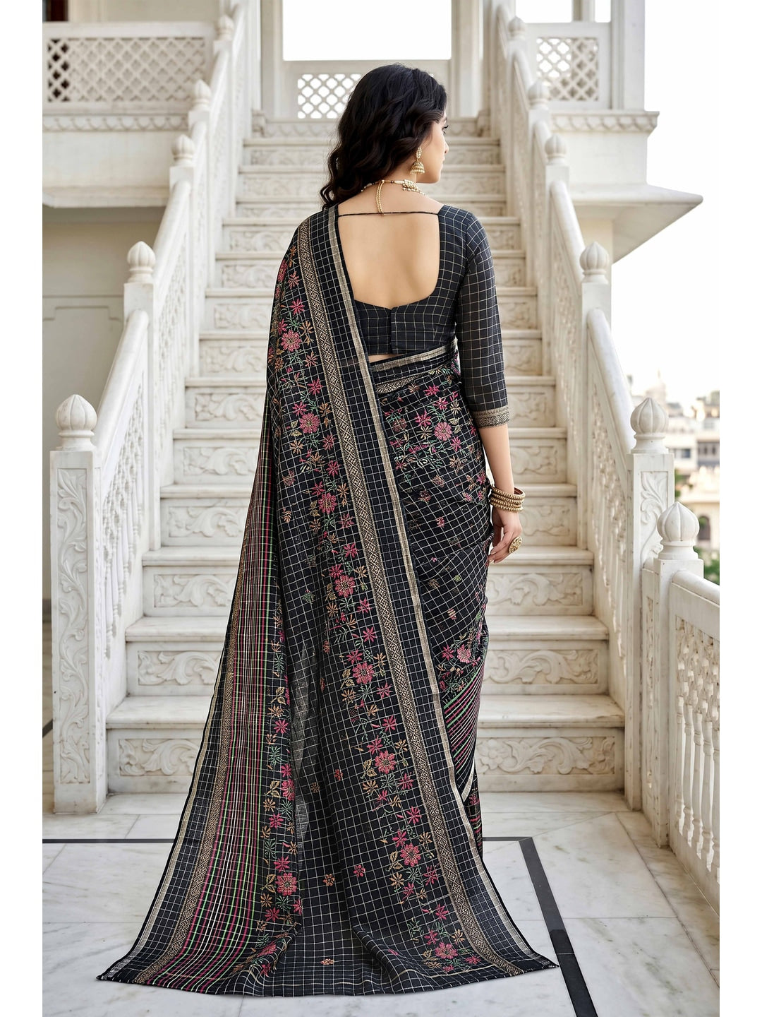 Peachmode Black Georgette Saree - Image 2