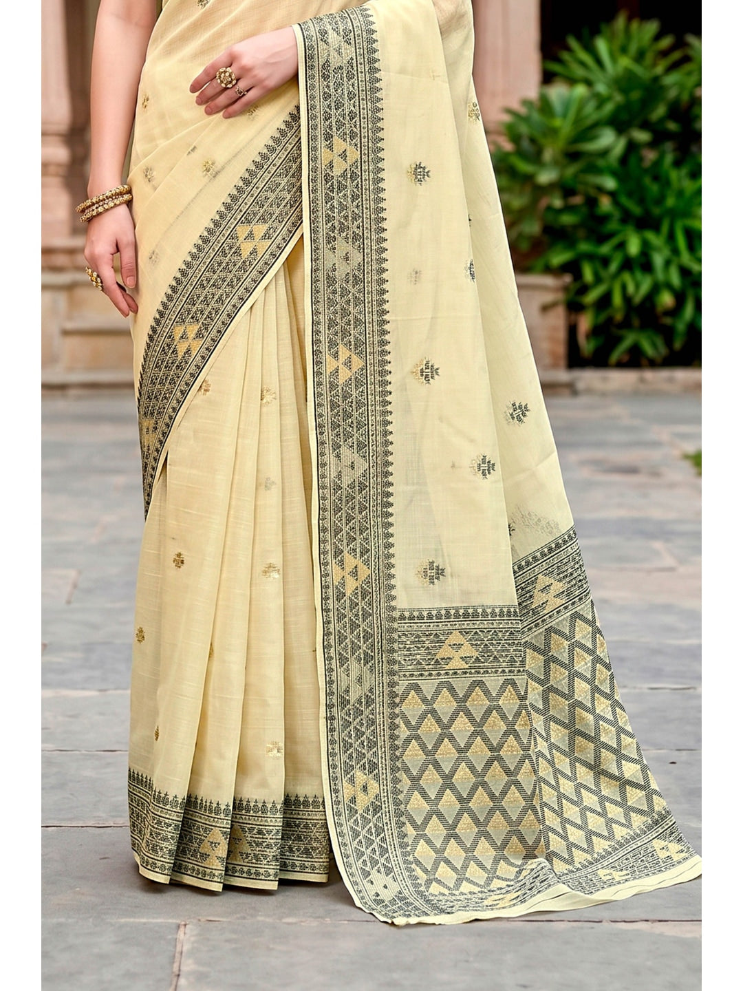 Peachmode Light Yellow Cotton Blend Kashvi Cotton Saree - Image 4