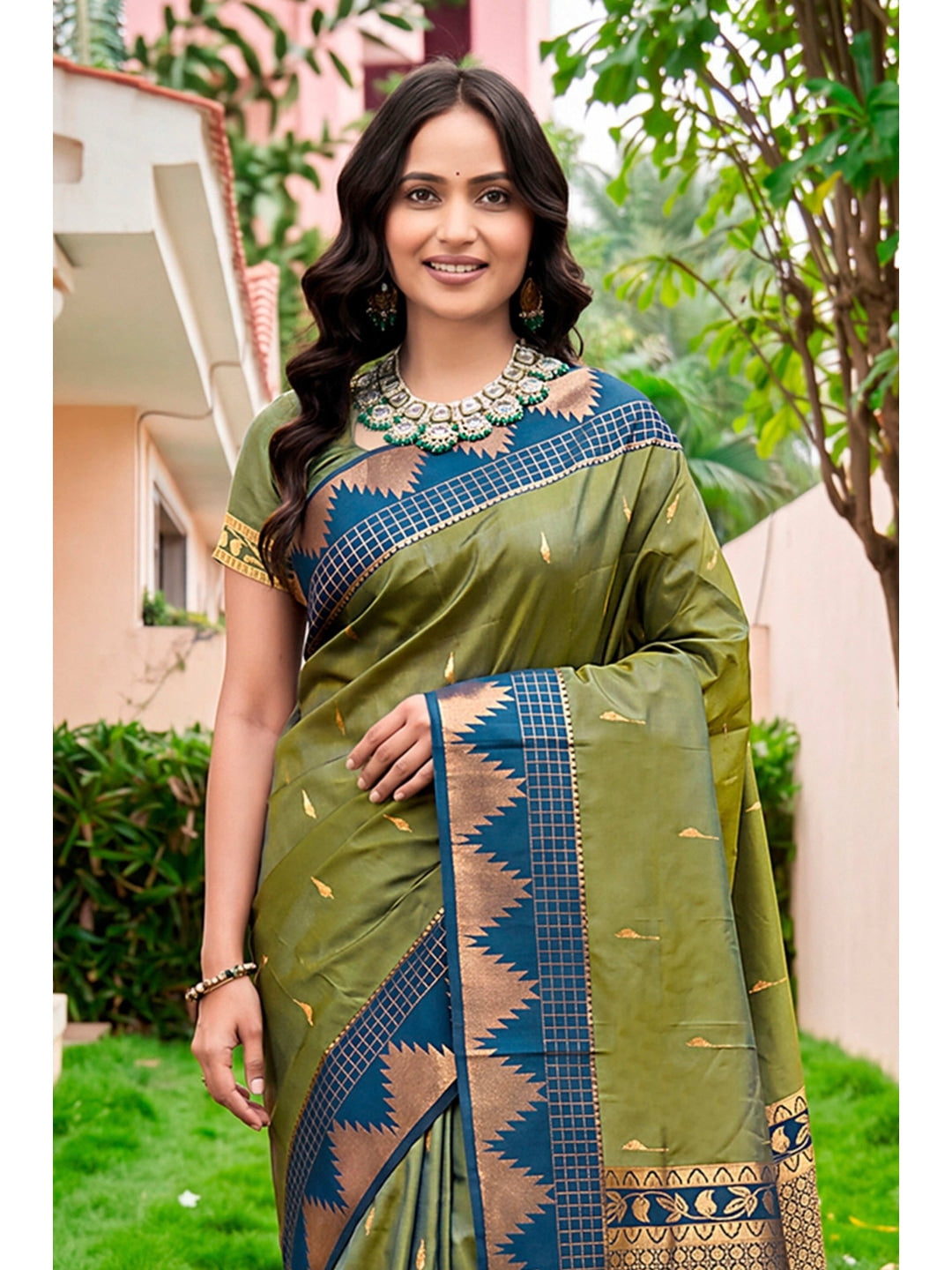 Peachmode Green Silk Blend Lichi Saree - Image 2