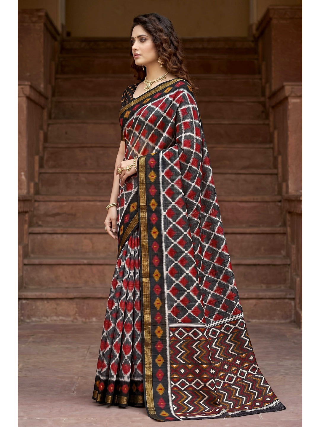 Peachmode Grey Georgette Saree - Image 2