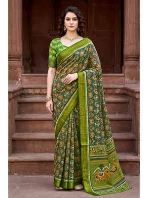 Peachmode Green Georgette Saree - Image 1