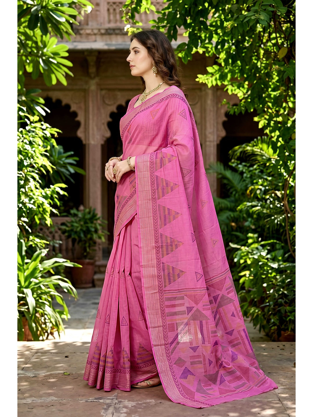 Peachmode Pink Georgette Saree - Image 3