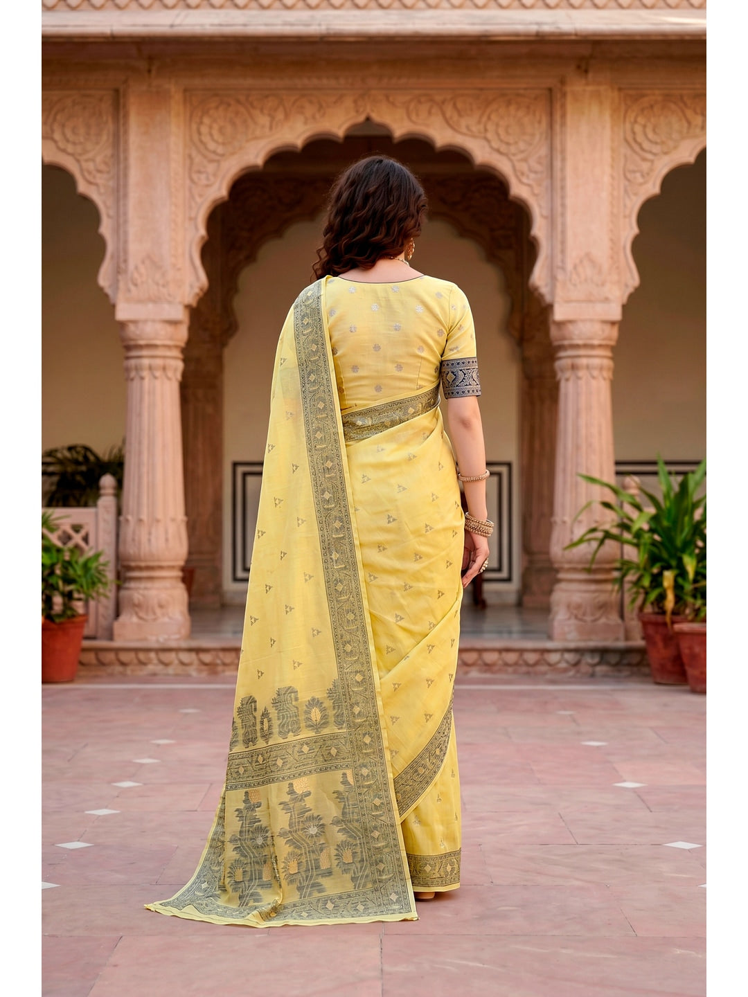 Peachmode Yellow Cotton Blend Urvi Cotton Saree - Image 5