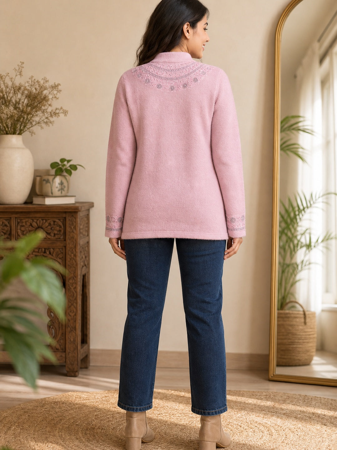 Pink Woven Wool Cardigan Designed For Comfortable Winter Layering - Image 4