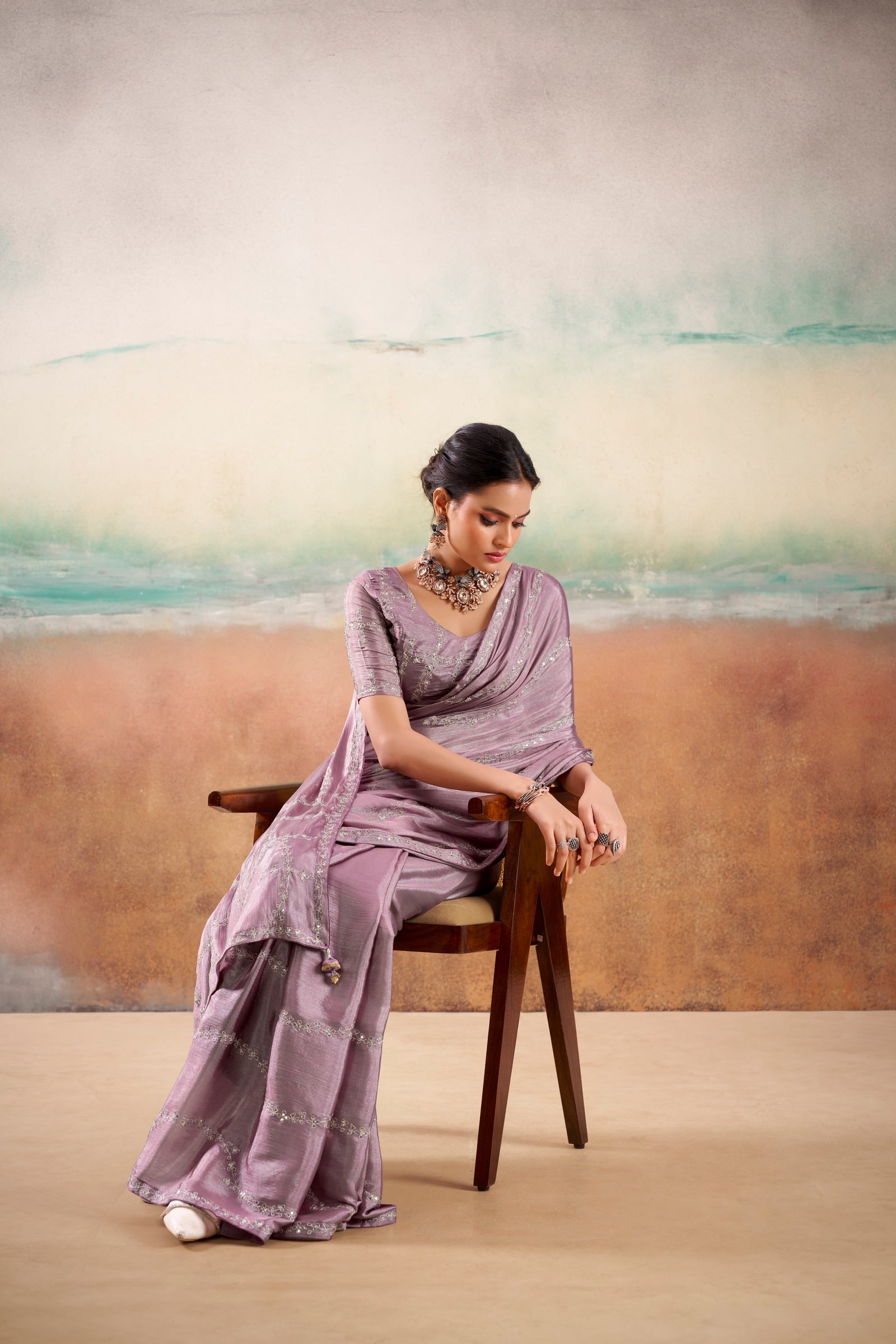 Peachmode Mauve Parinay Embroidered Saree - Image 2