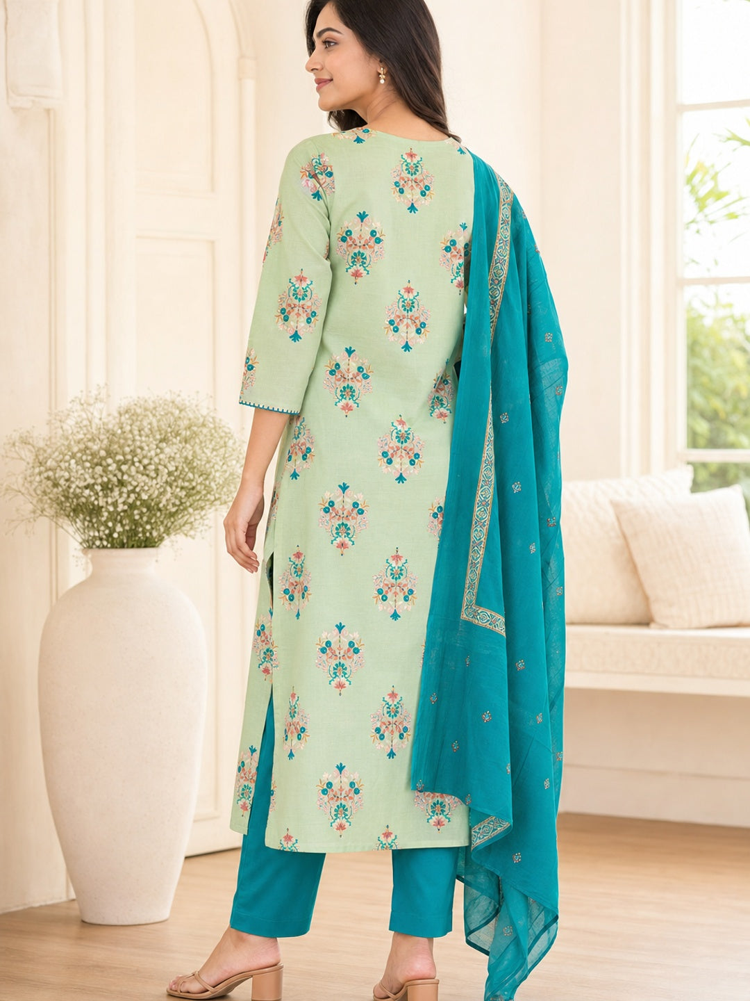 Green Cotton Floral Printed Salwar Suit Set - Image 4