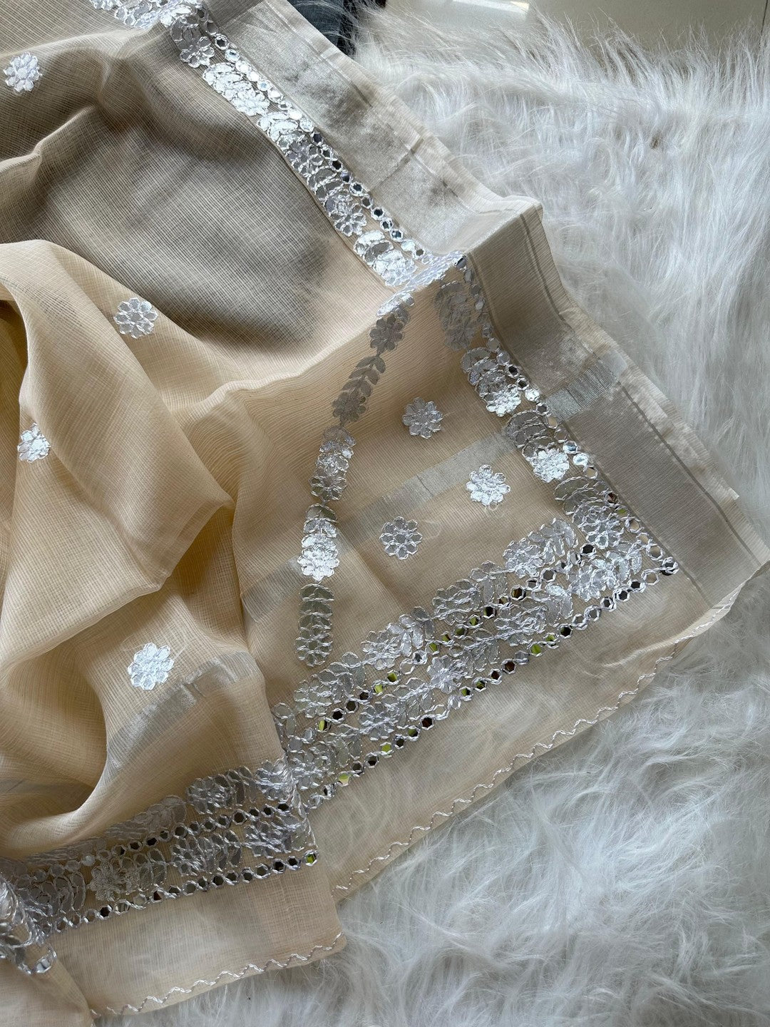 Peachmode Cream Kota Doriya Gota Patti Saree - Image 4