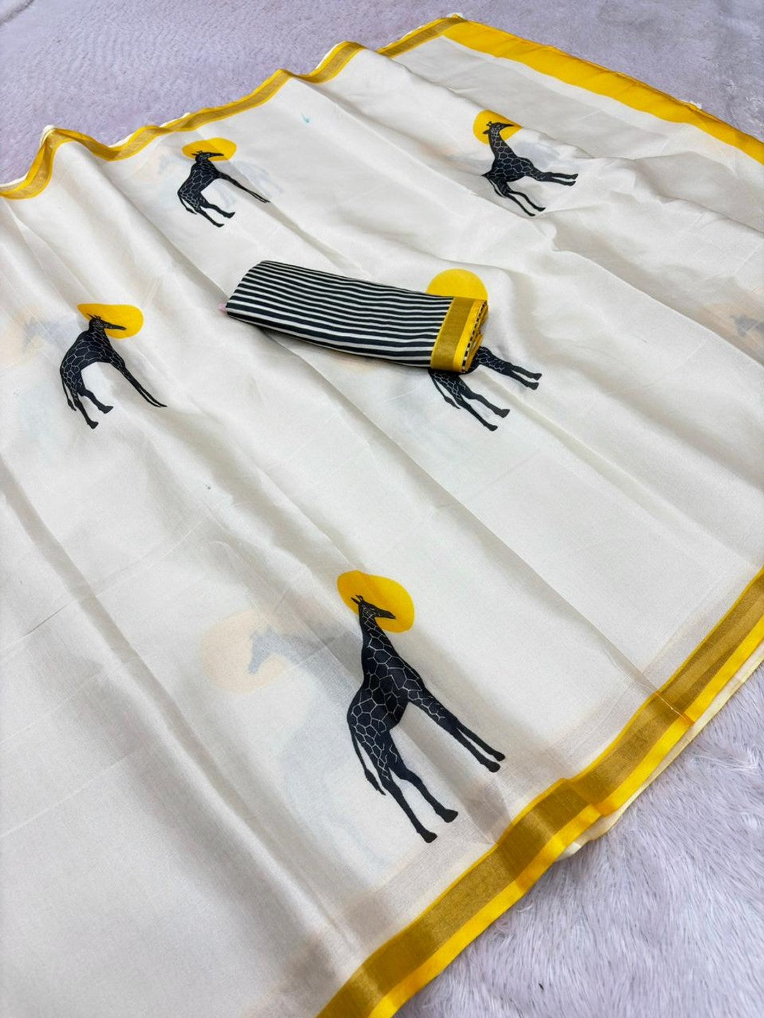 Peachmode Yellow Malai Cotton Animal Digital Print Saree - Image 5