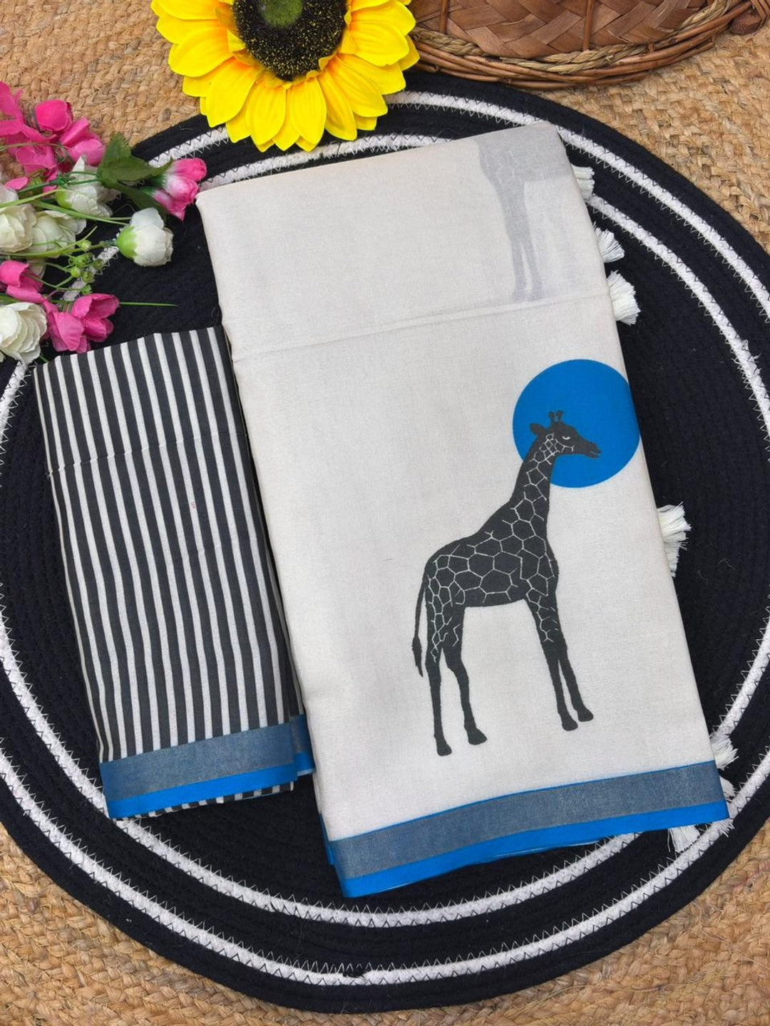 Peachmode Blue Malai Cotton Animal Digital Print Saree - Image 7