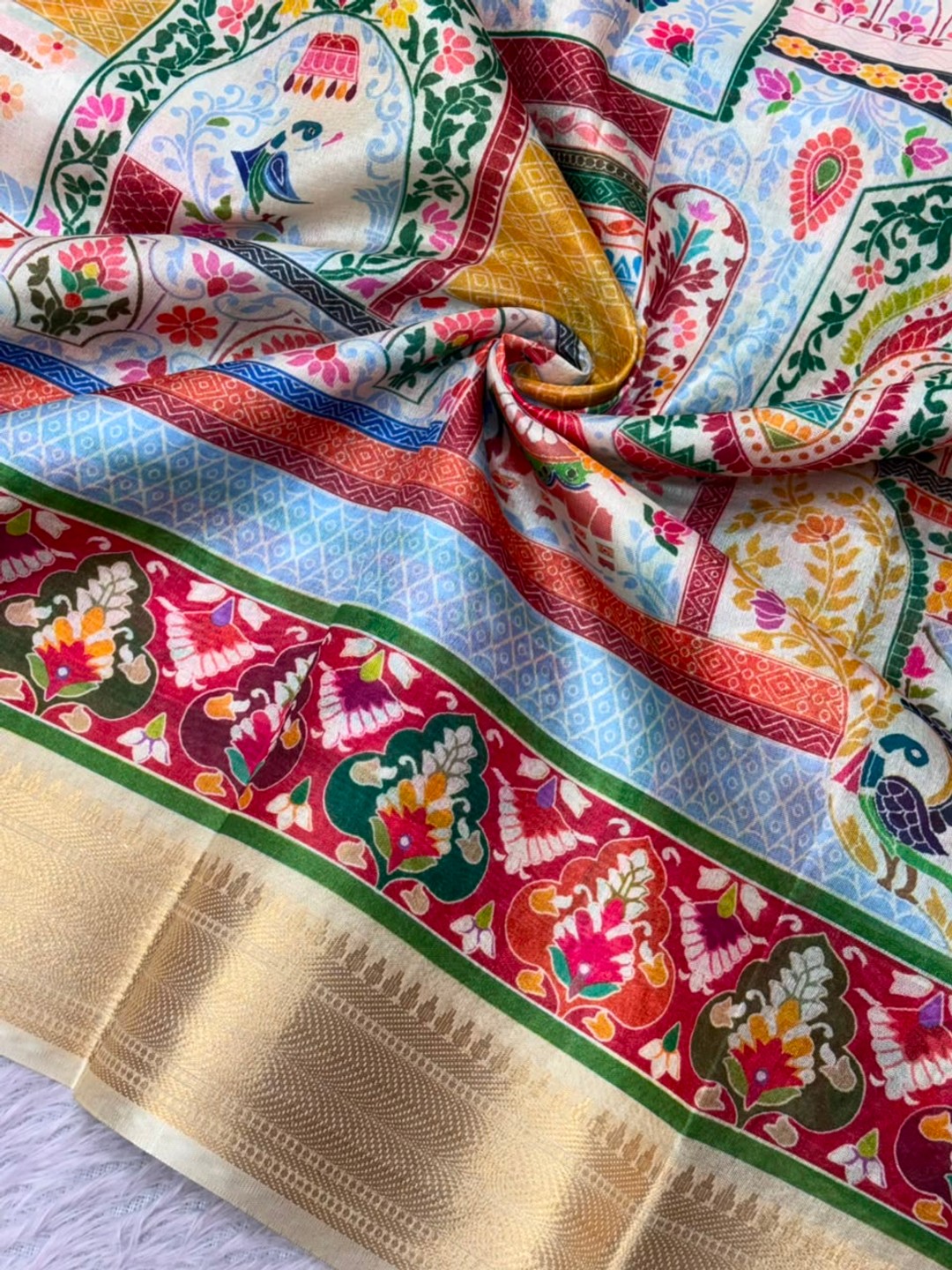 Peachmode Cream Dola Silk Position Digital Print Saree - Image 6