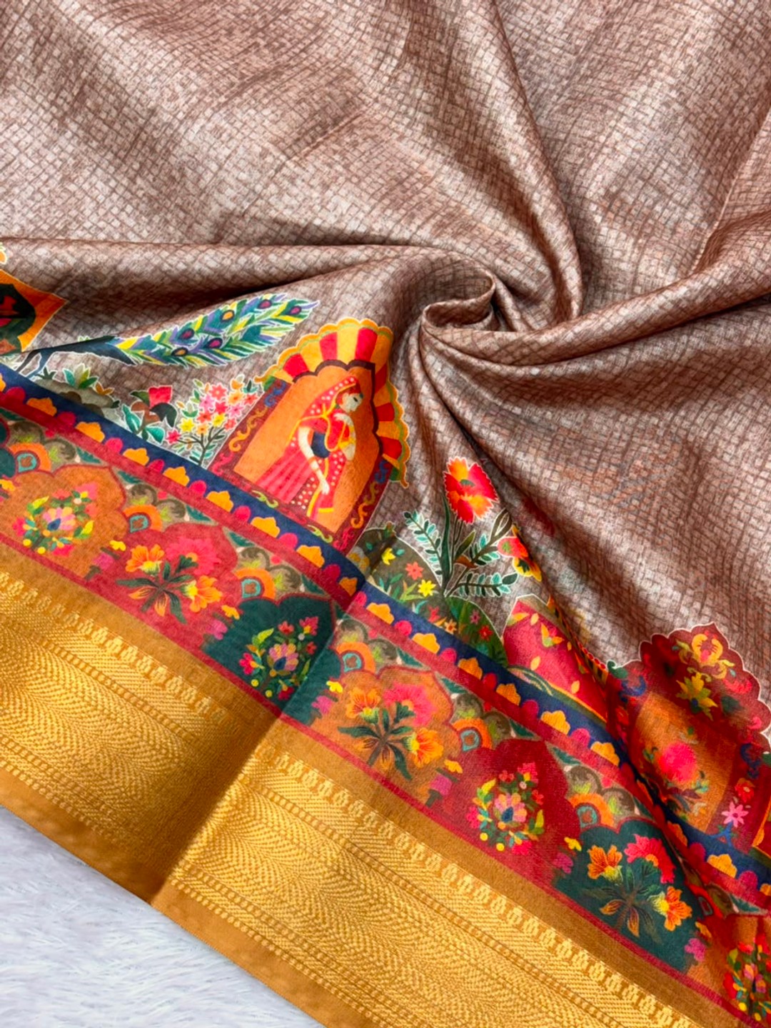 Peachmode Mauve & Mustard Dola Silk Position Digital Print Saree - Image 7