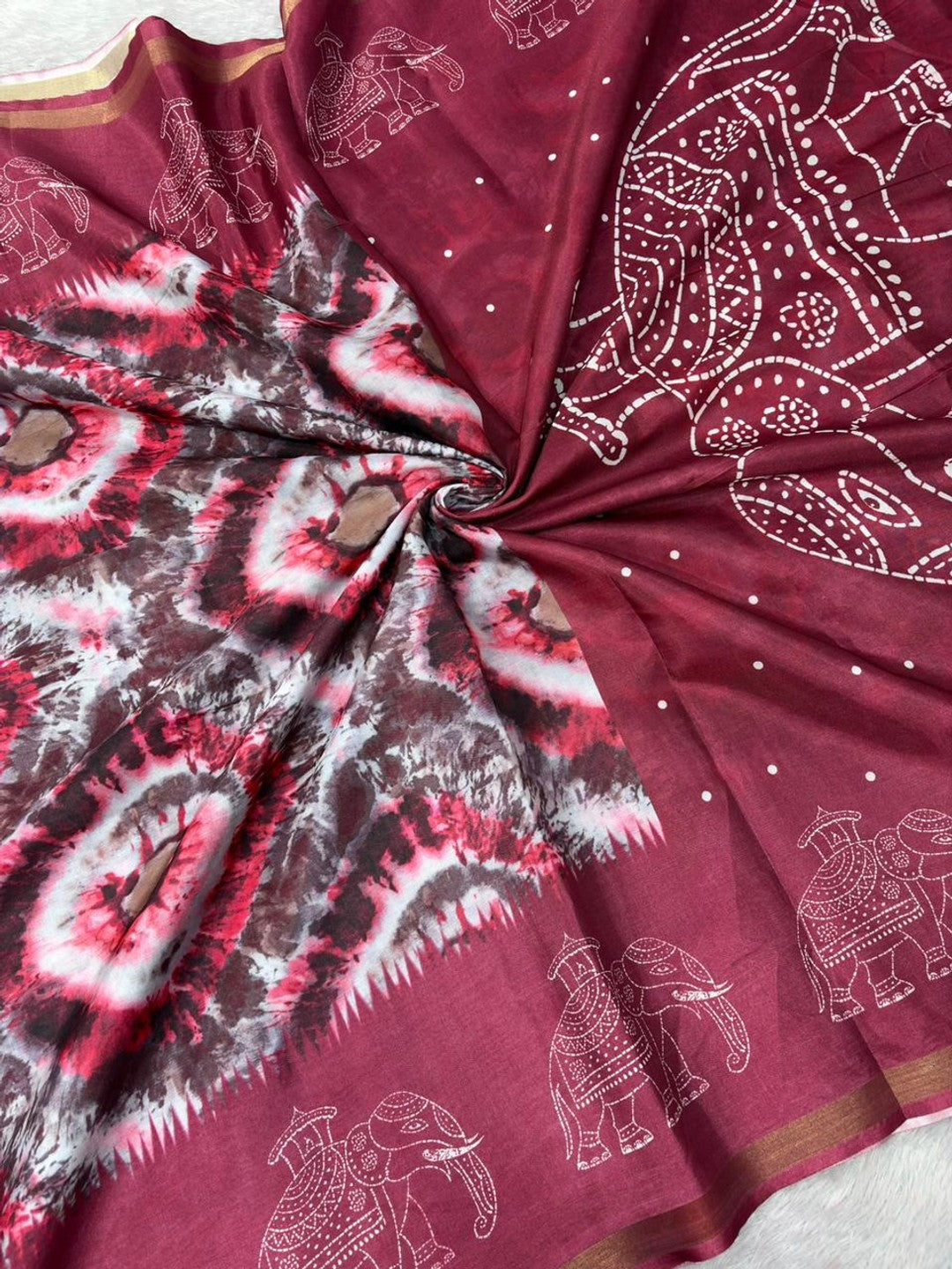 Peachmode Wine Malai Cotton Fancy Digital Print Saree - Image 6