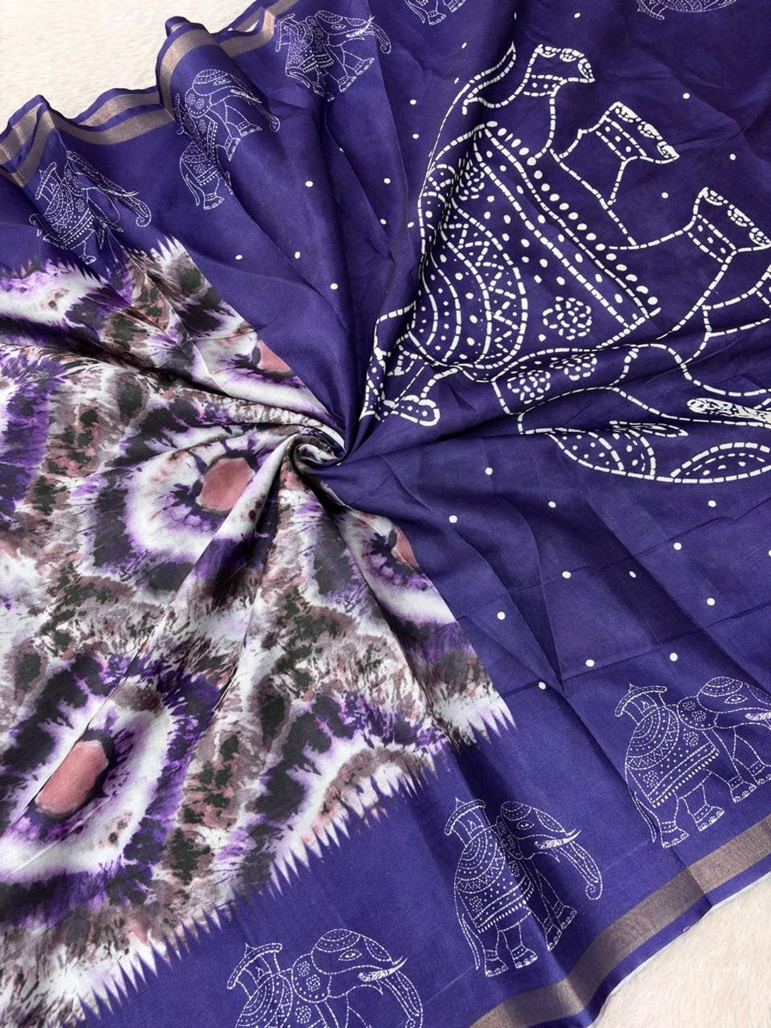 Peachmode Purple Malai Cotton Fancy Digital Print Saree - Image 6