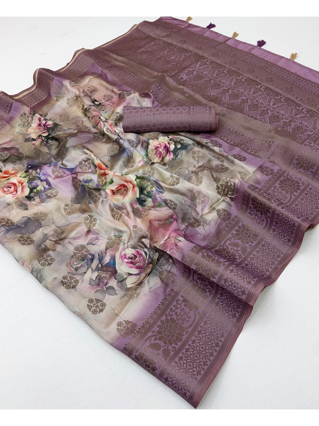 Peachmode Mauve Floral Printed Woven Art Silk Saree - Image 4