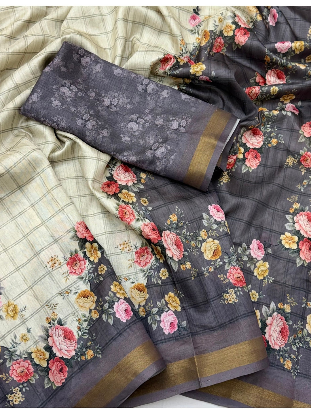 Peachmode Grey Floral Printed Cotton Silk Saree - Image 4