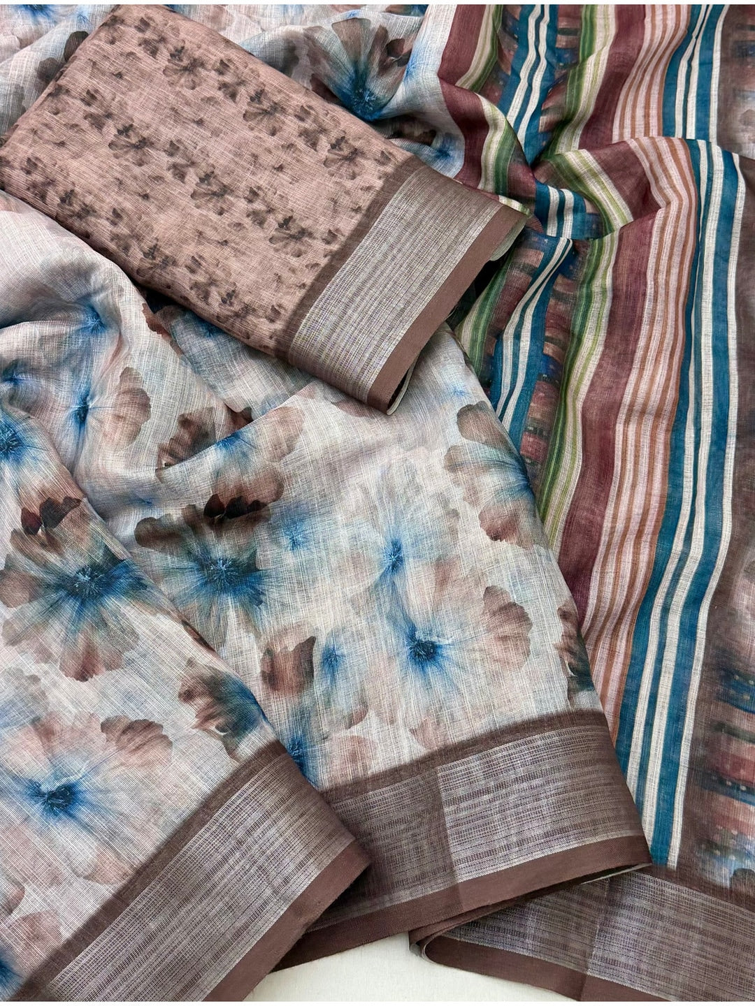 Peachmode Grey Blue Floral Printed Linen Saree - Image 4