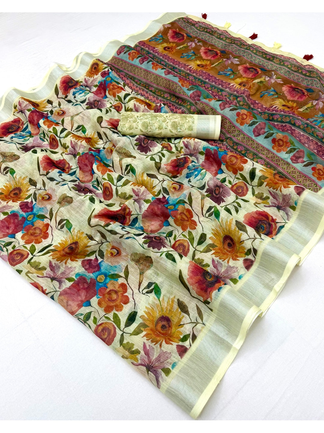 Peachmode Cream Floral Printed Linen Saree - Image 3